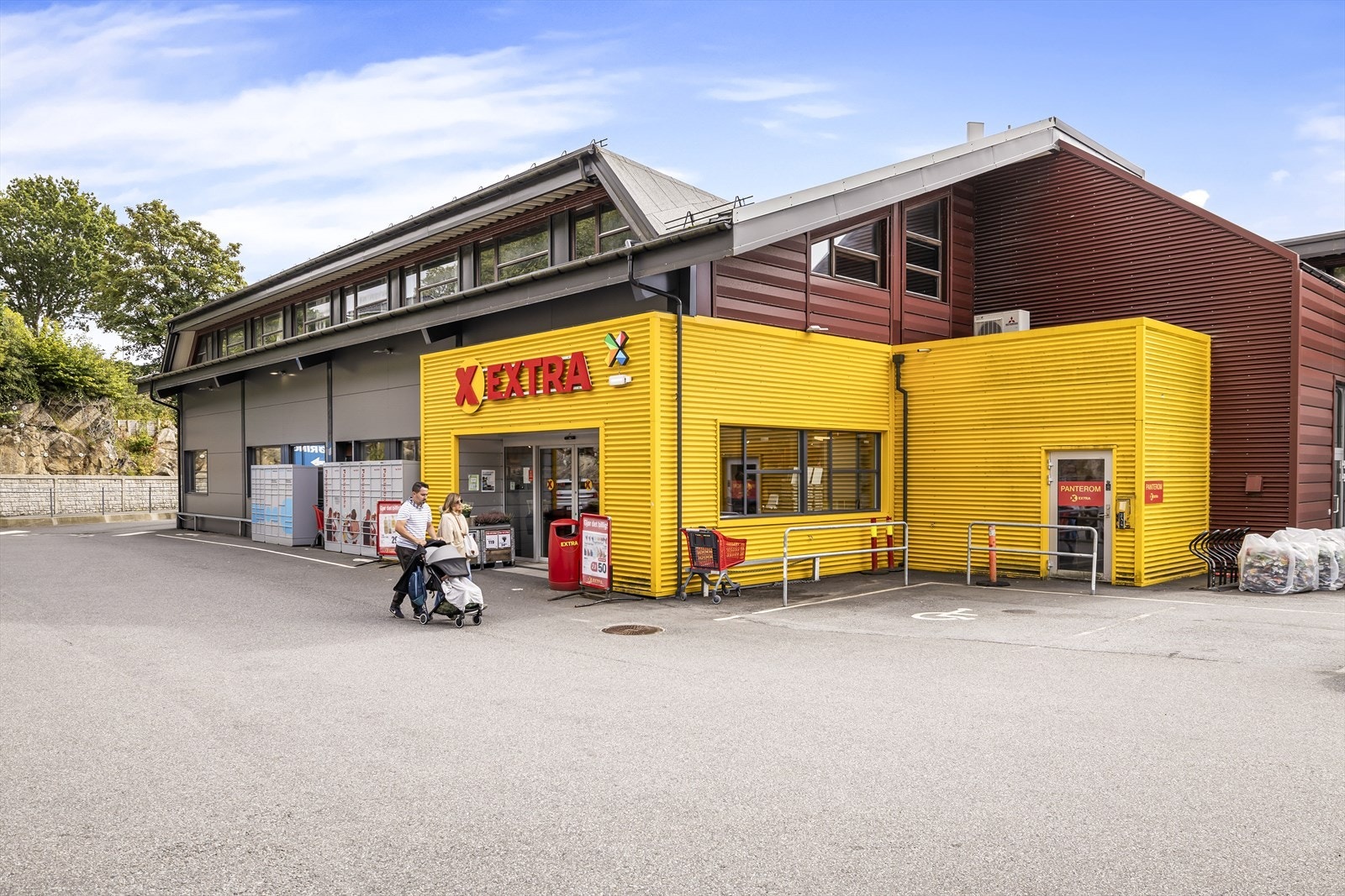 - Leiligheten har alt på ett plan og har tilnærmet trappefri adkomst - Galleribilde