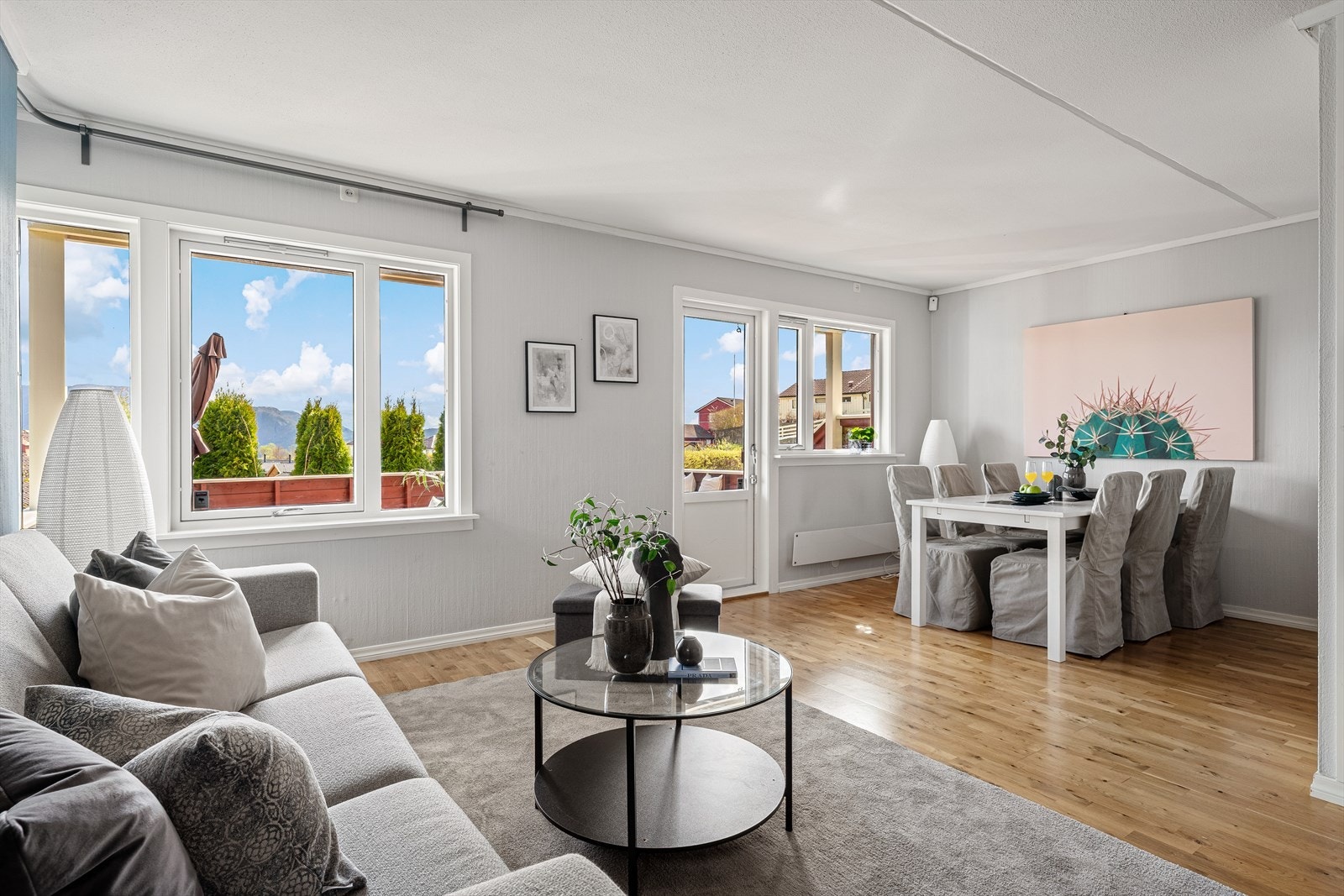 - Her bor du i en rolig og trygg gate - Galleribilde