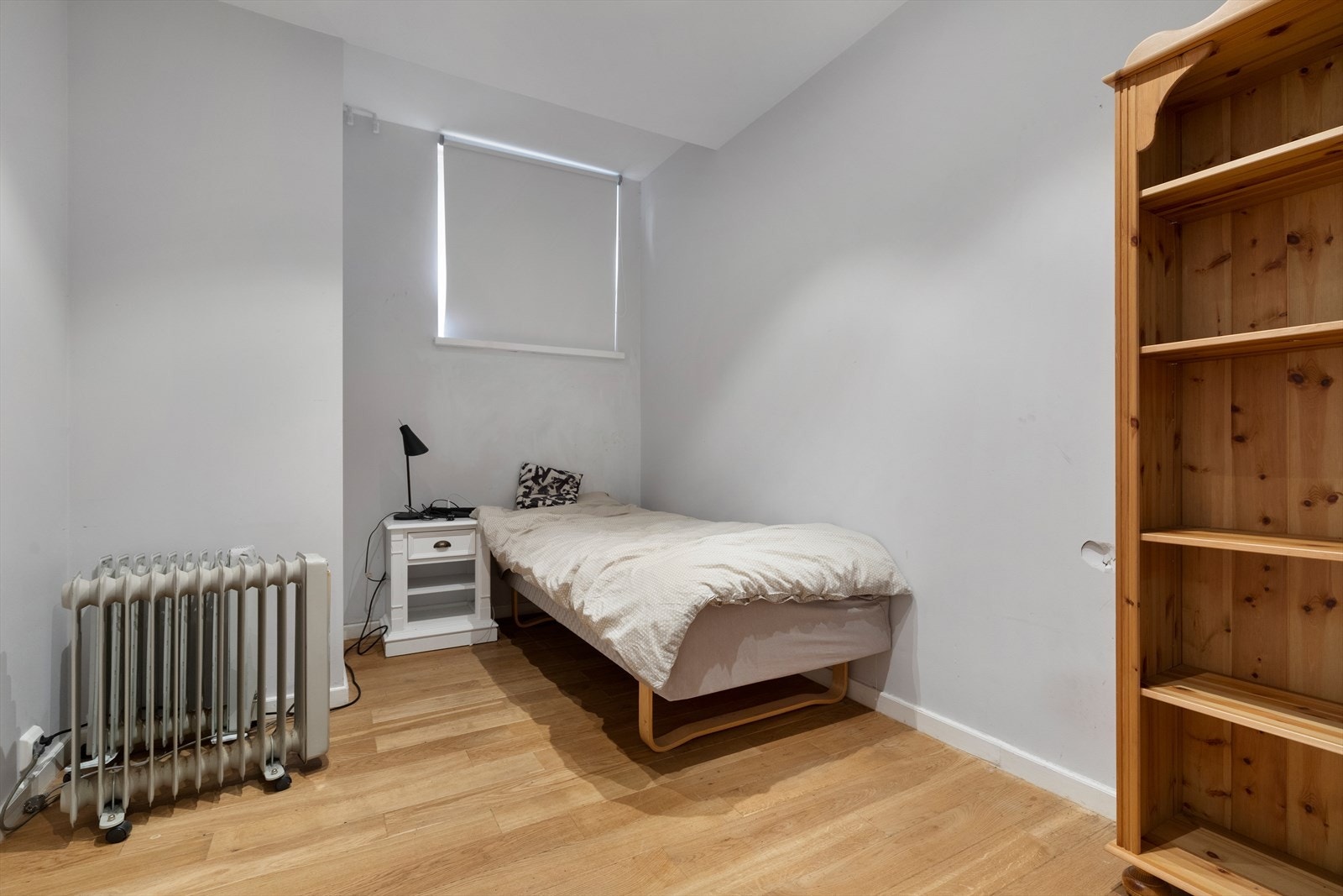 Soverom nr. 2 (rømningsvei er ikke etter dagens krav) Galleribilde