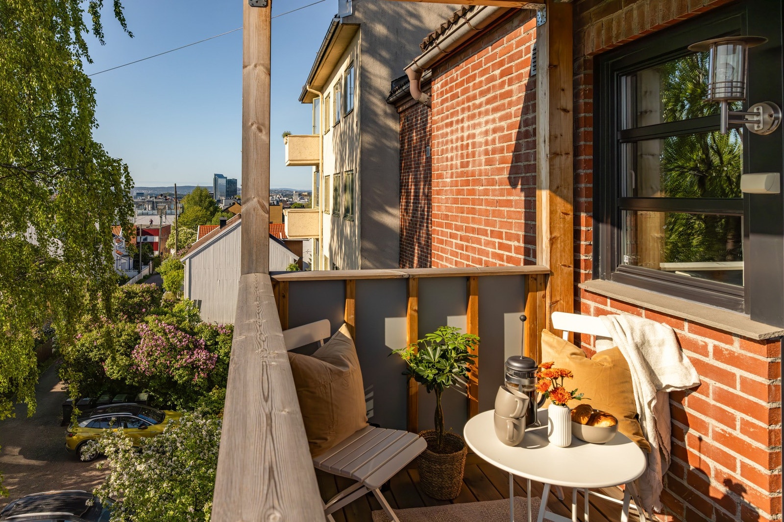 Attraktivt beliggenhet i byggets toppetasje. Galleribilde