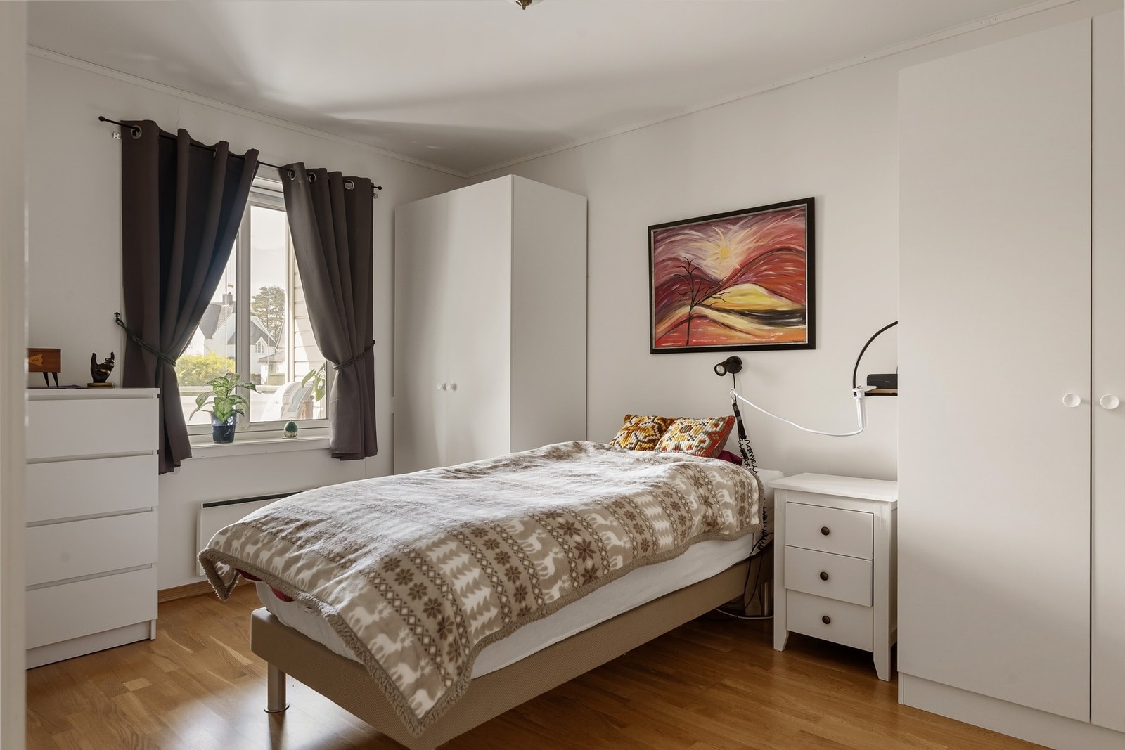 Det er to romslige soverom i leiligheten. Galleribilde