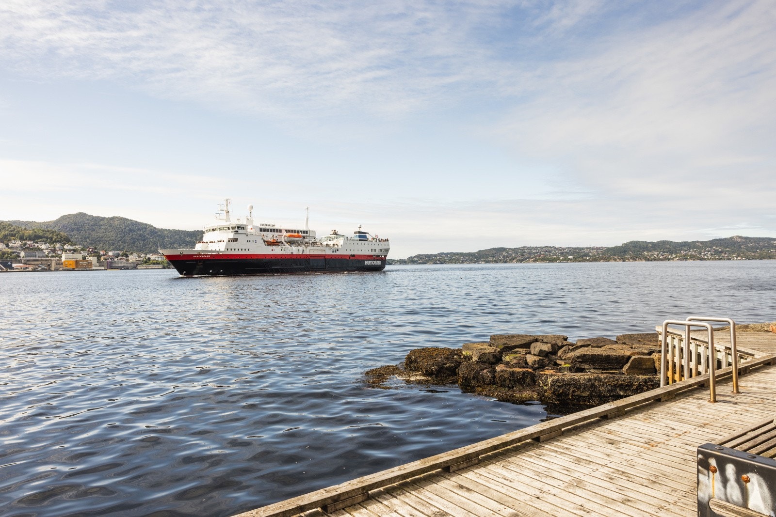 Beliggenheten byr på rolige og idylliske omgivelser, samtidig som det er en 15 minutters gange til sentrum. Galleribilde