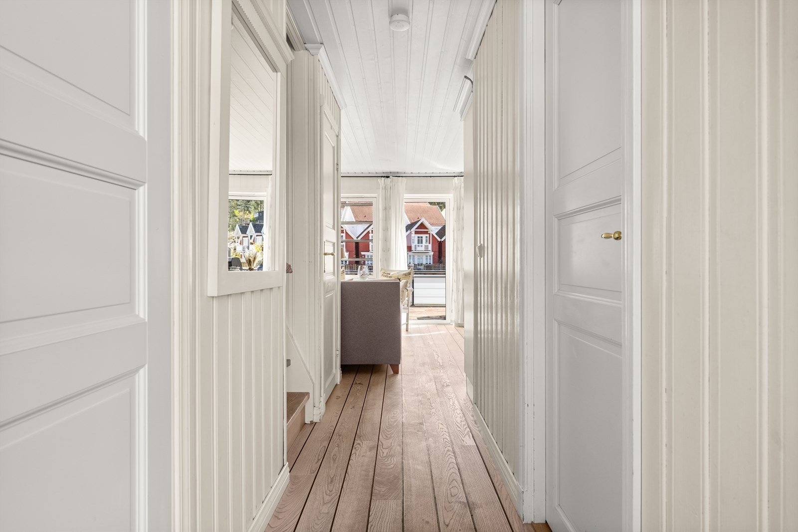 Gang. 1 etasje. Galleribilde