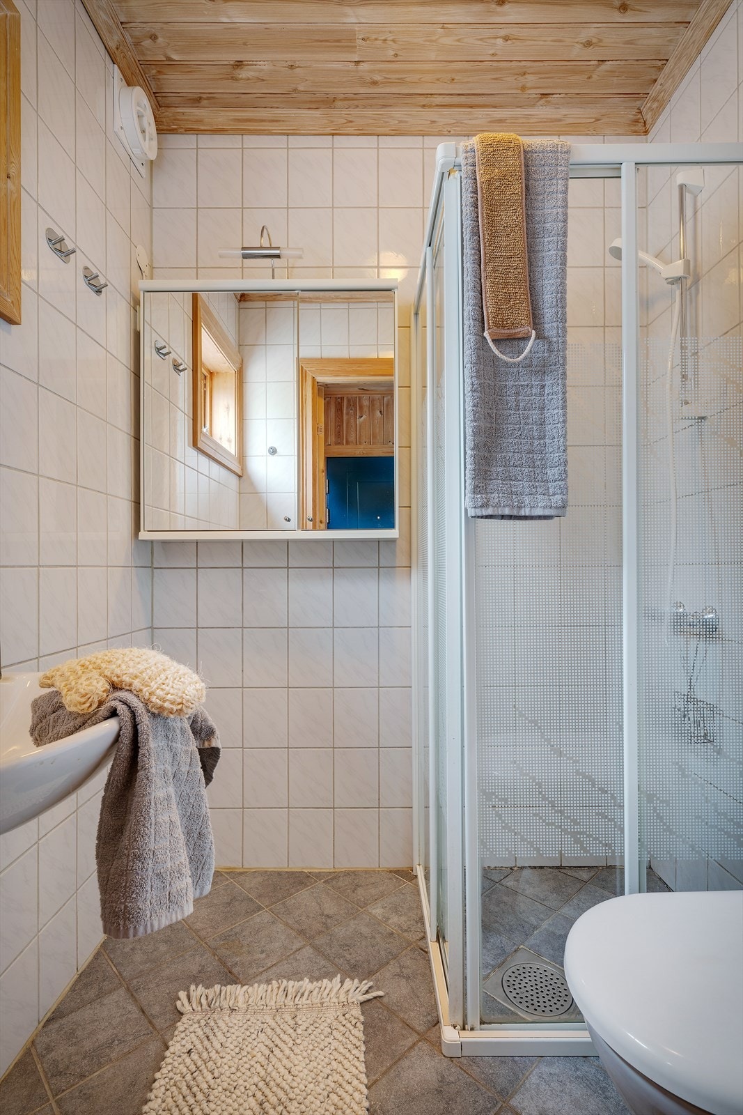 - Helfliset baderom på 2,4m² - Galleribilde
