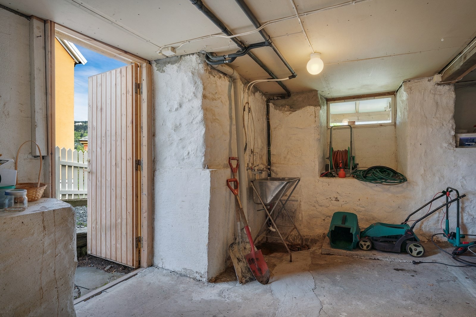 - Med separat inngang - Galleribilde