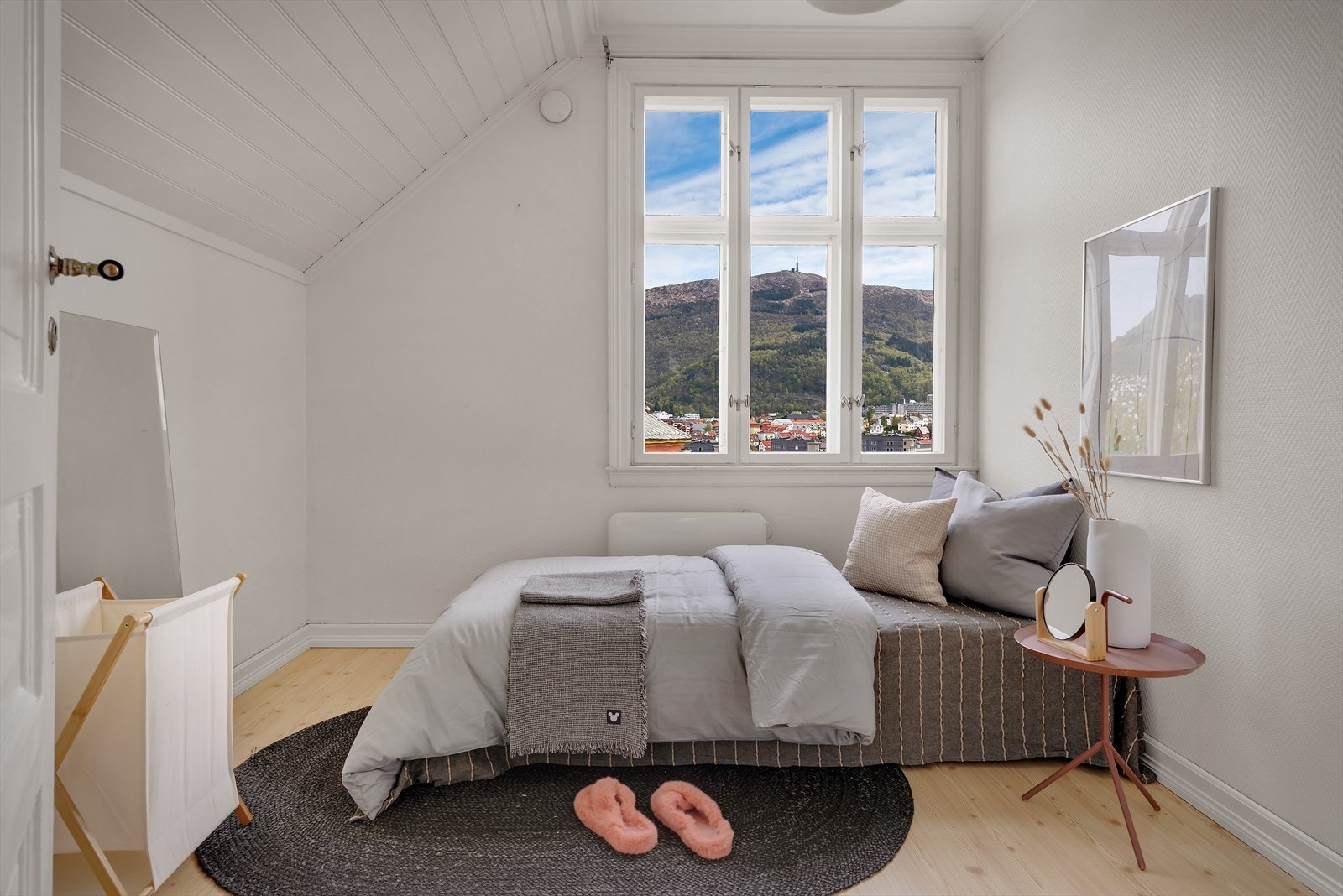 - Soverom 2 måler 7,8m² - Galleribilde