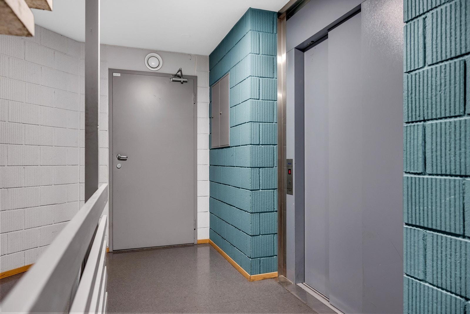 Til leiligheten er det heisadkomst. Galleribilde