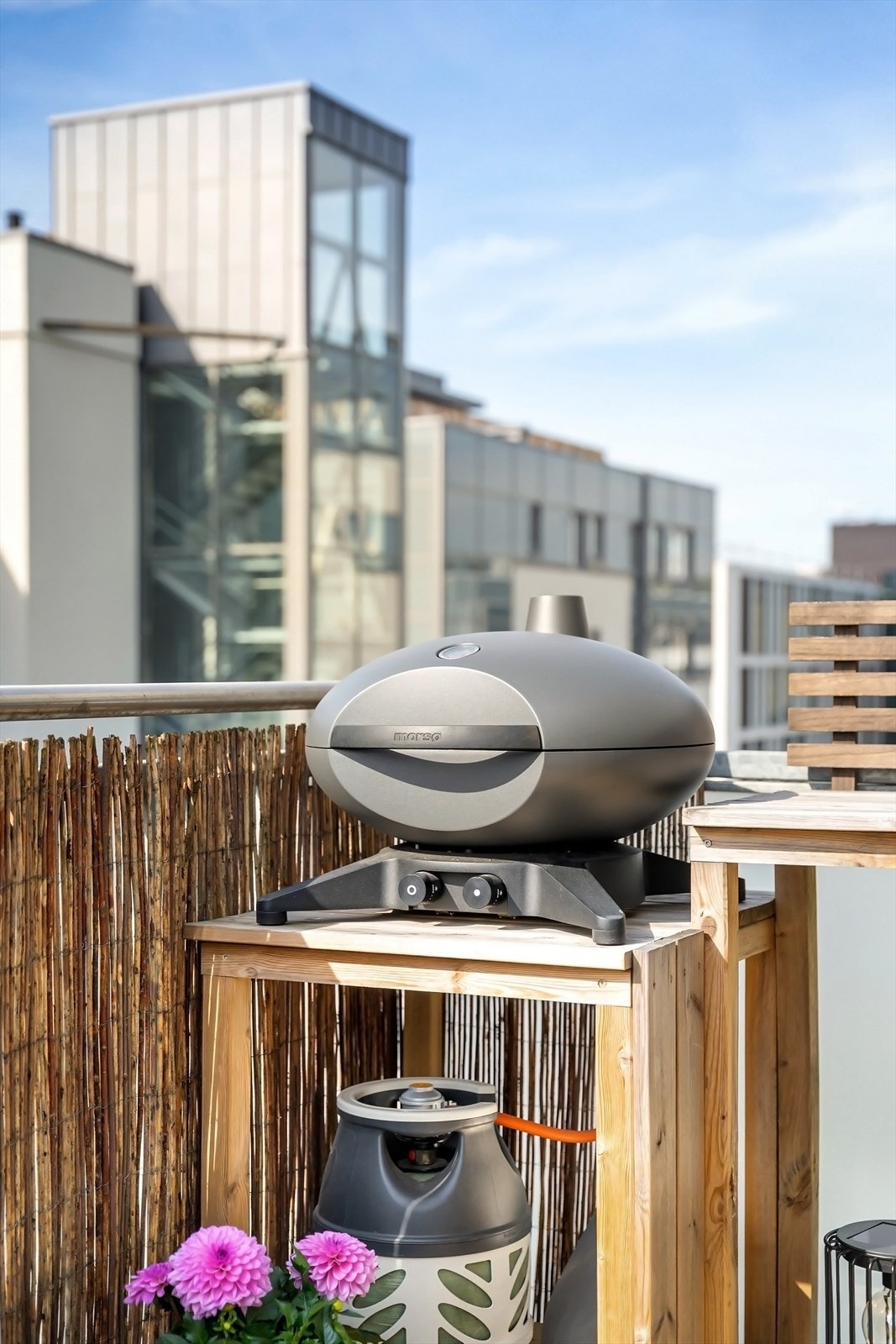 Av ca 500 enheter i Ringnes Park, er det kun 3 bygg i indre gård - Med høy og lys endebeliggenhet, må dette sies å være en relativt sjelden mulighet! Galleribilde