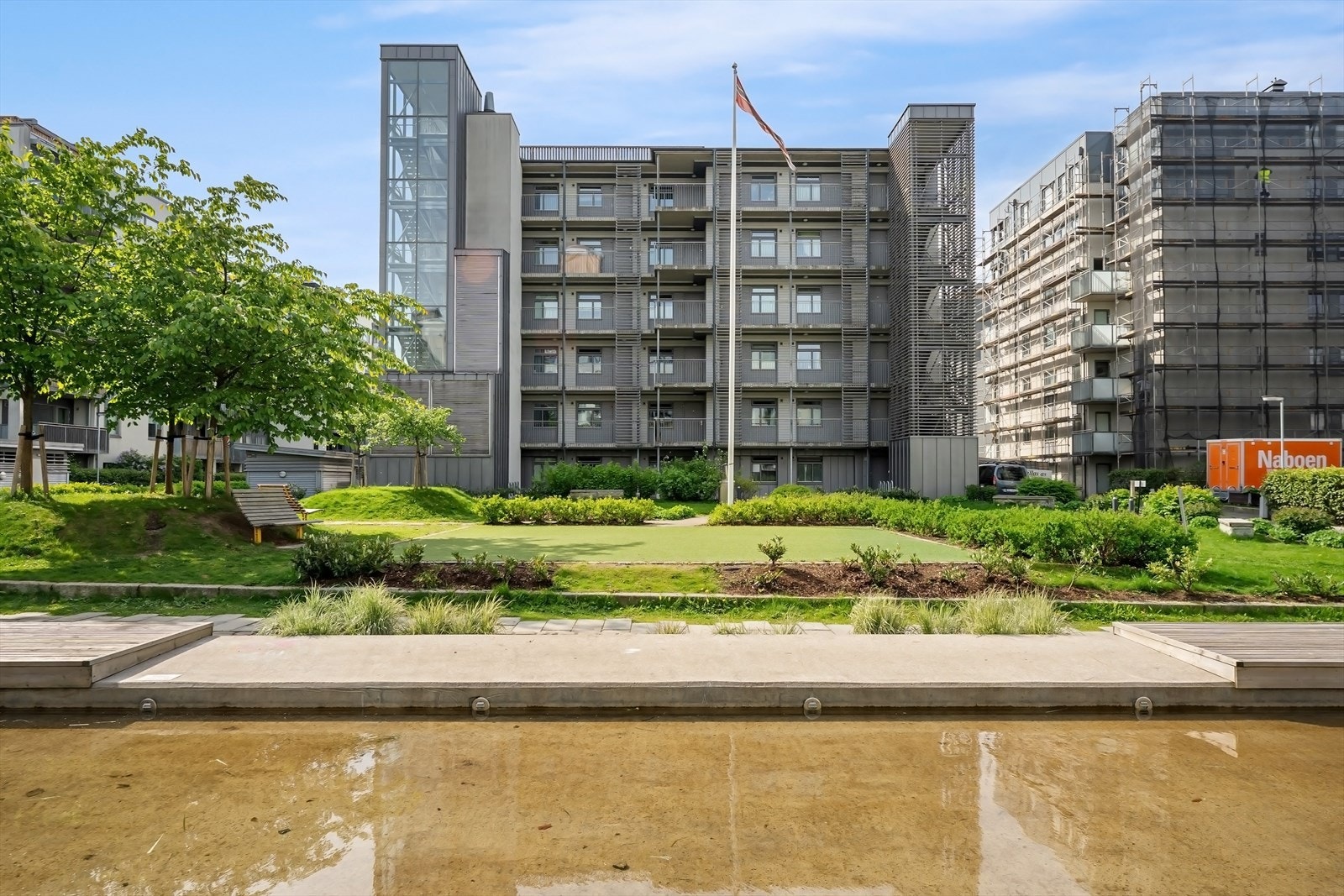 Flotte opparbeidede fellesarealer med internstier, beplantning og mer - Fortrinnsrett til barnehageplass i Ringnes Park FUS Galleribilde