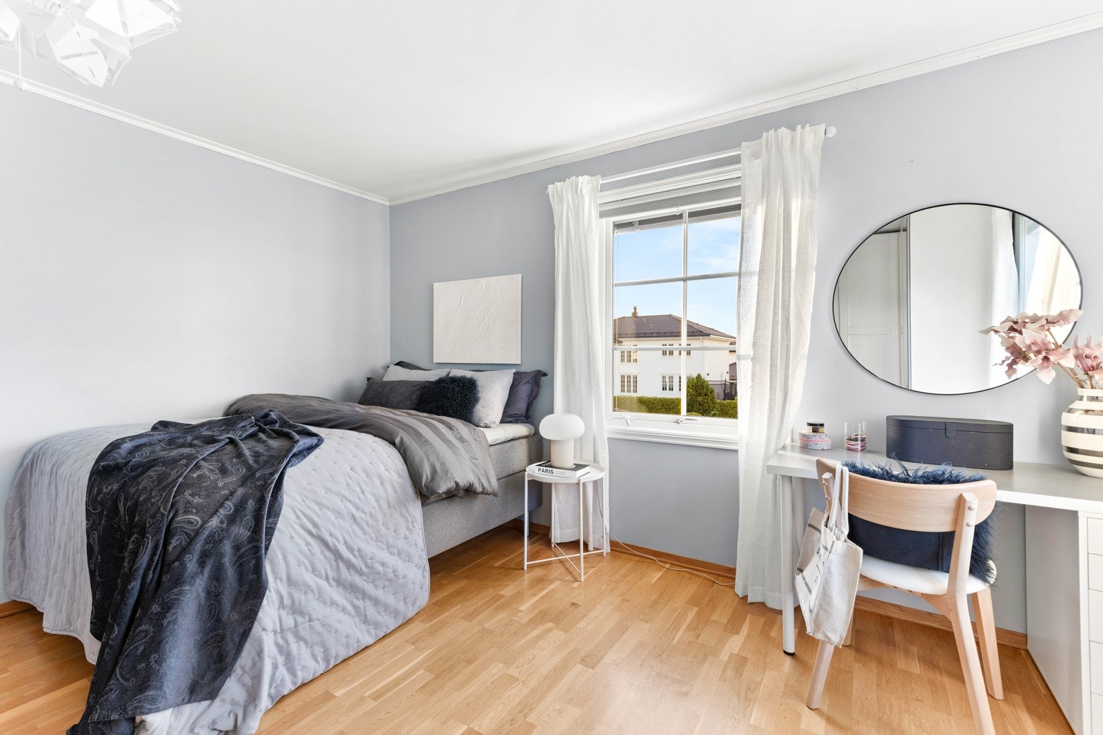 Soverom. Galleribilde