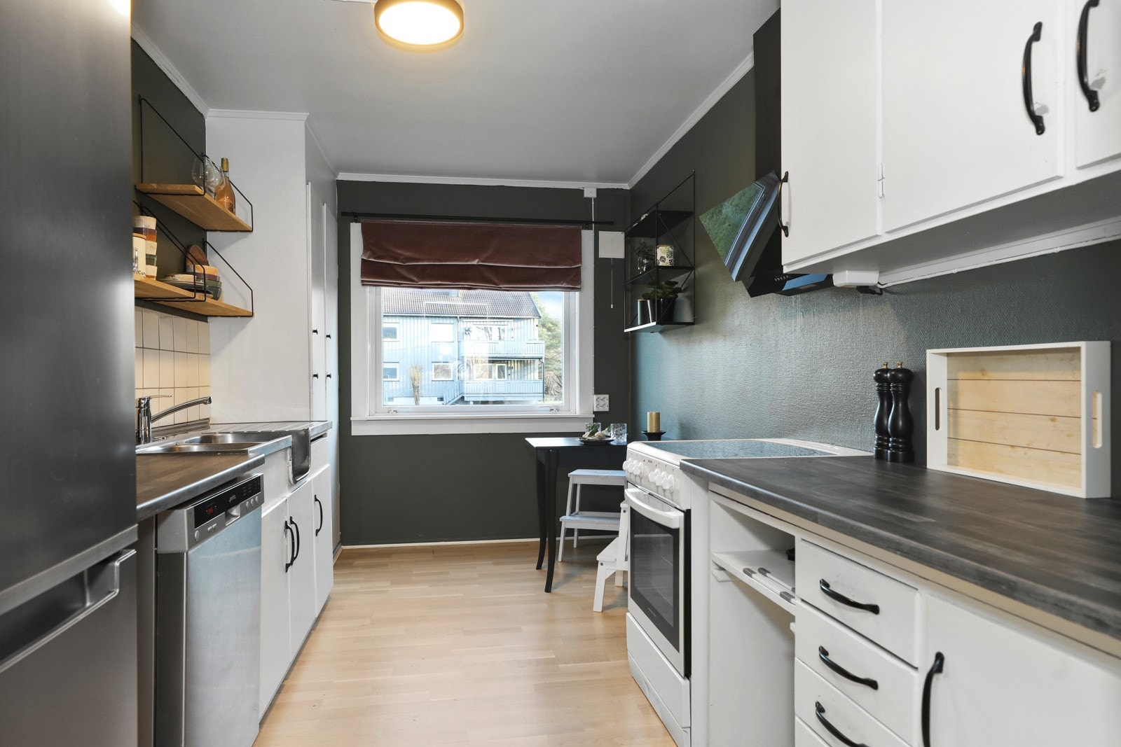 Hvitevarer følger med i handelen Galleribilde