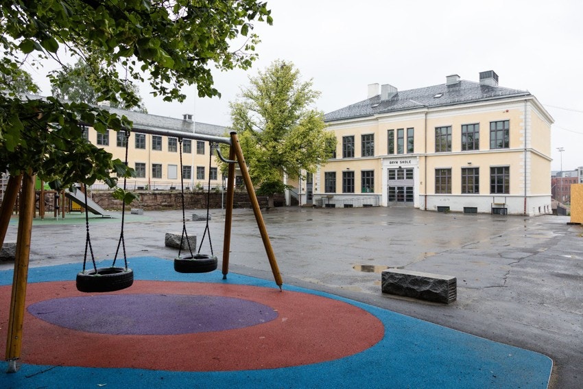 36 / 38: Bryn barneskole ligger ca 1 km unna leiligheten Galleribilde