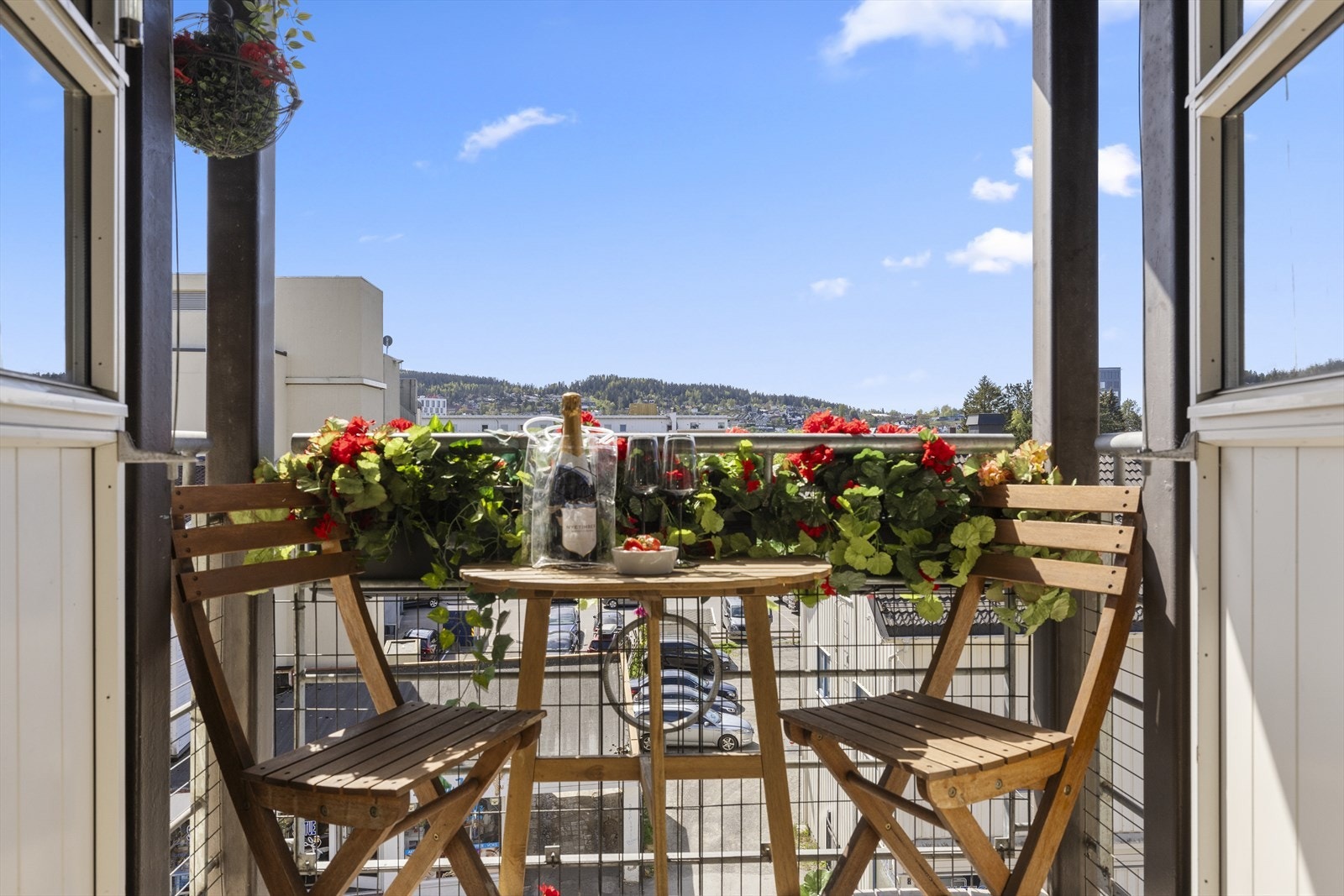 Luftebalkong med utgang fra stuen. Galleribilde