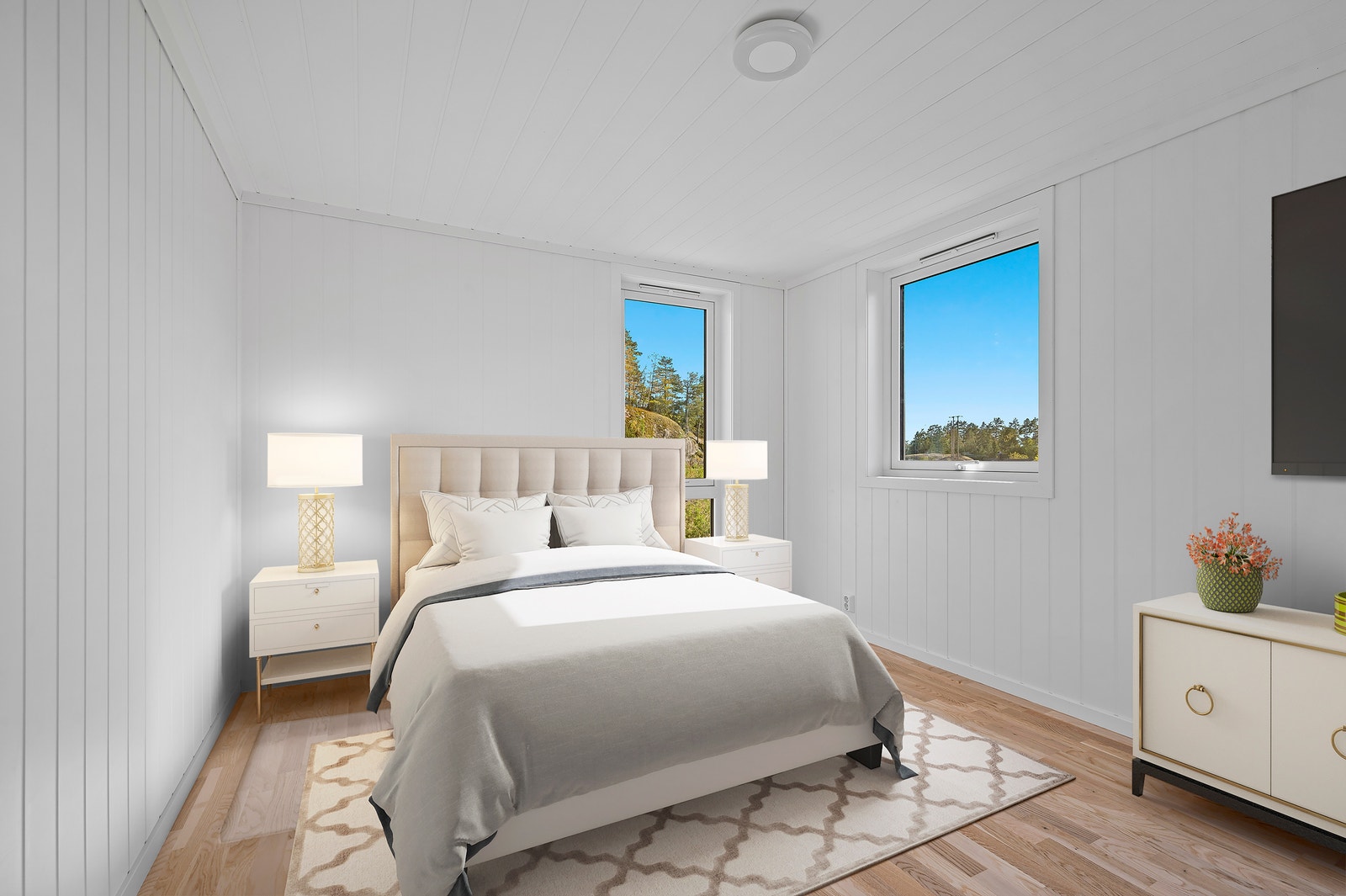 Fra annekset – det fjerde soverommet med egen inngang, perfekt for gjester, tenåringen eller som hjemmekontor! Galleribilde