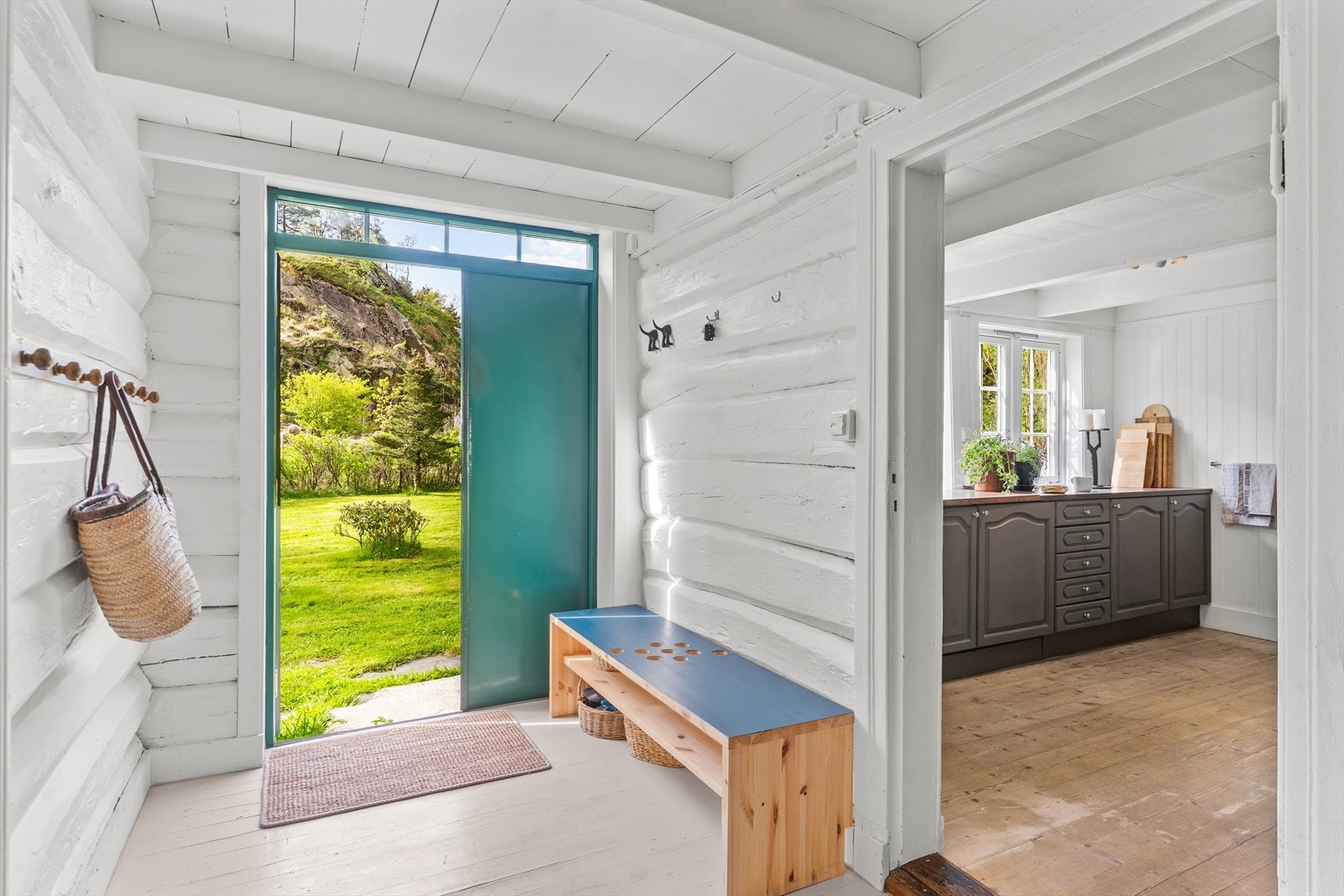 Velkommen inn i lys og fin gang Galleribilde