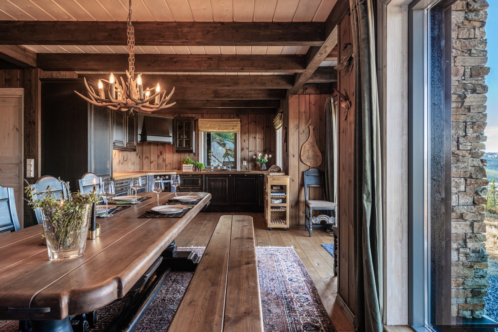 Her er det bare å invitere inn til minnerike selskaper. Galleribilde