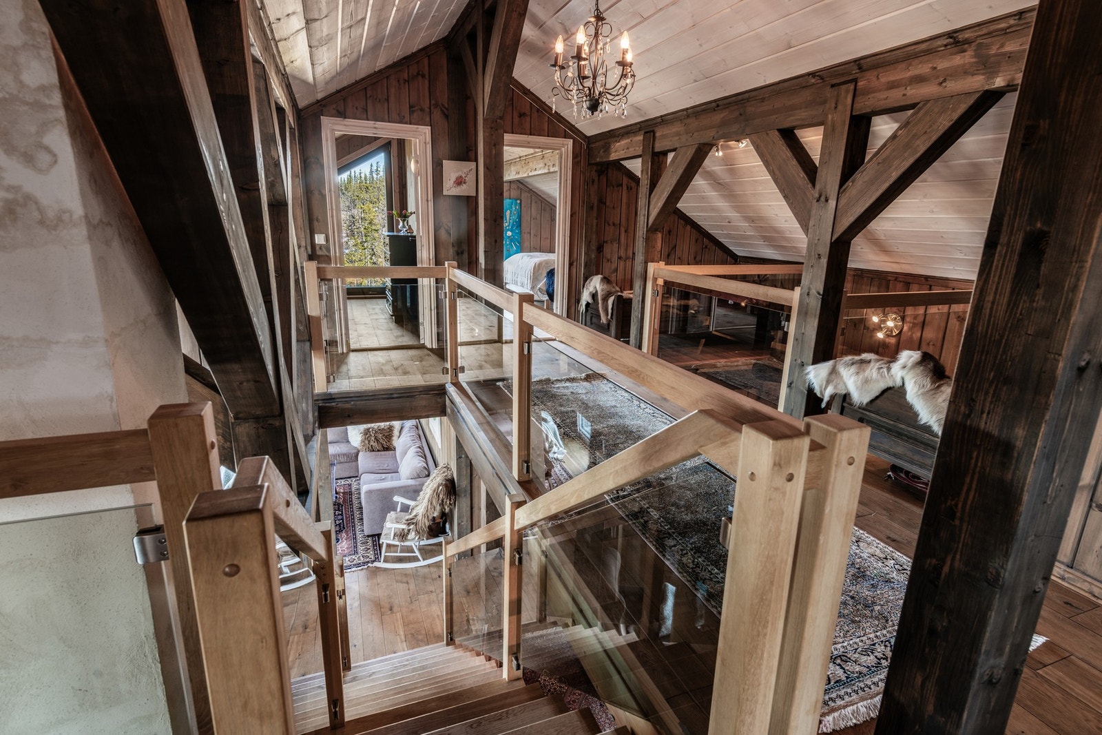Hyttens 2. etasje er minst like spektakulær som 1. etasje. Galleribilde