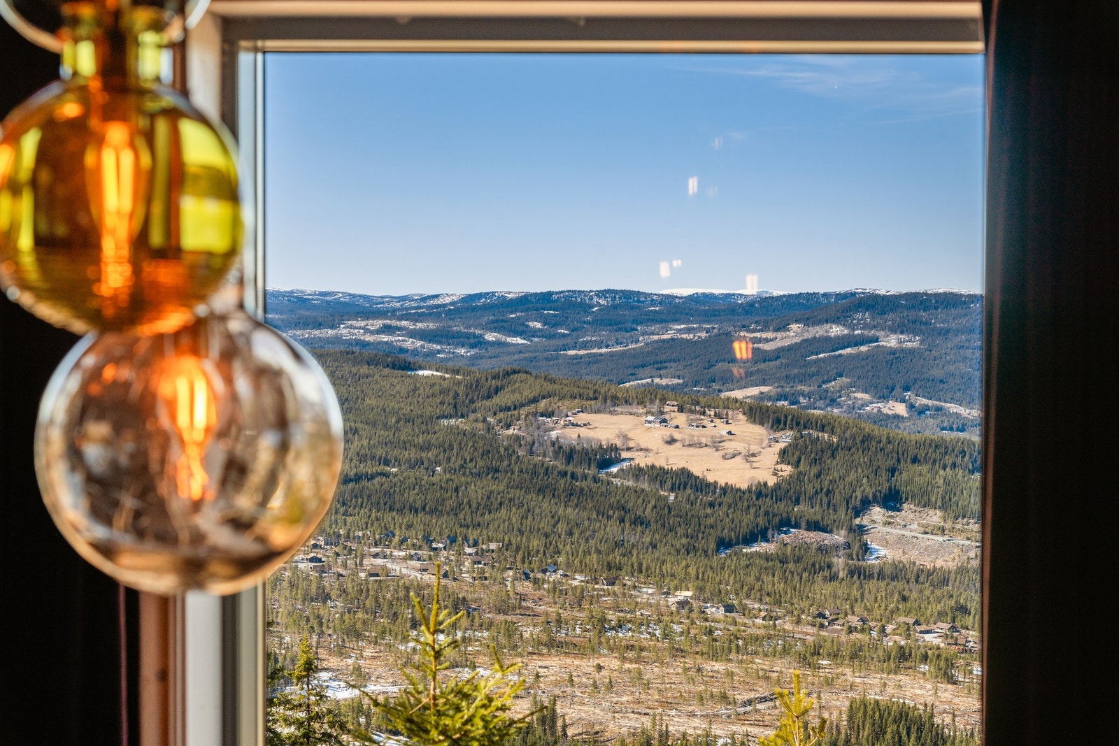 Utsikten gir roen man søker på hytten. Galleribilde