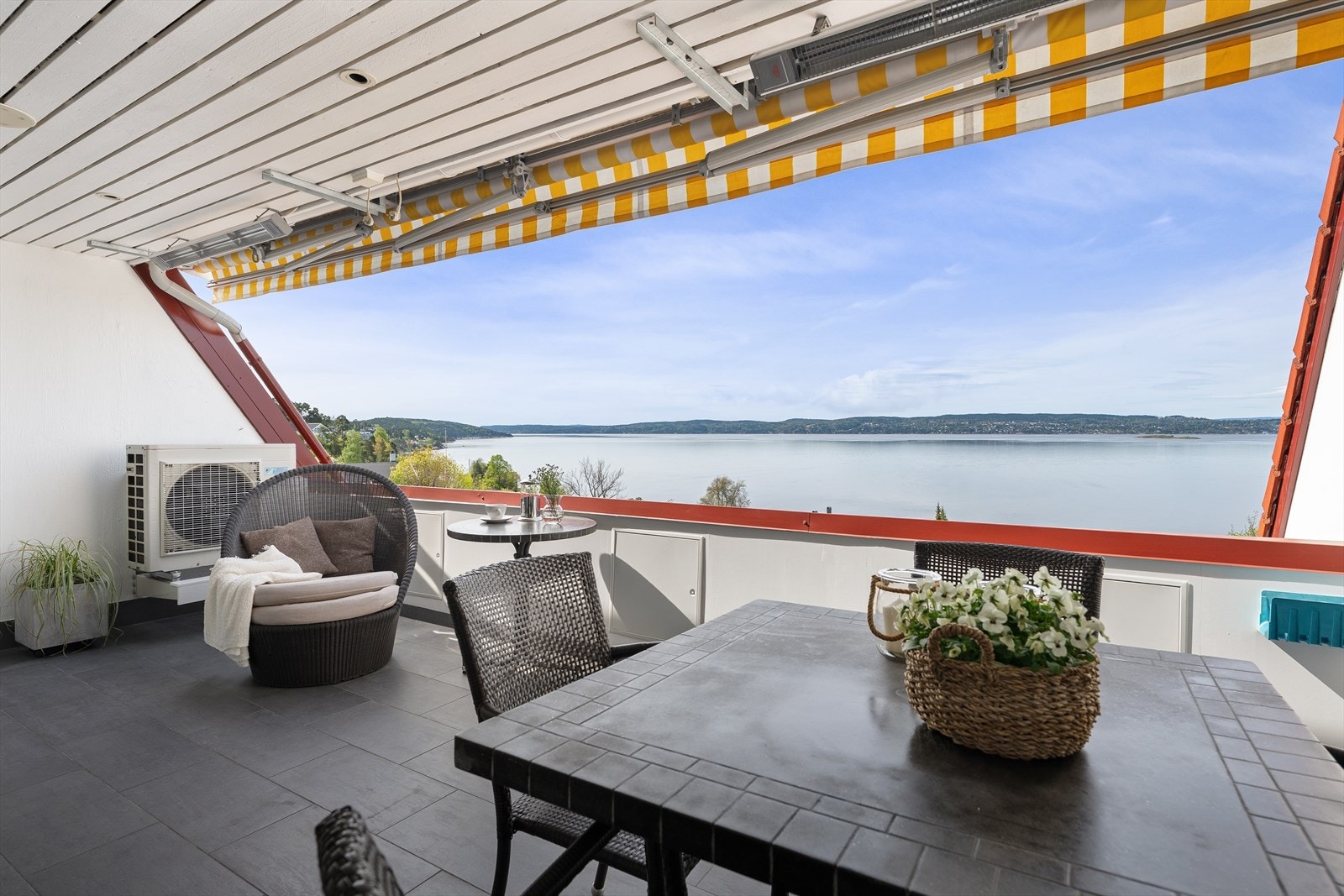 Markiser på de største terrassene Galleribilde