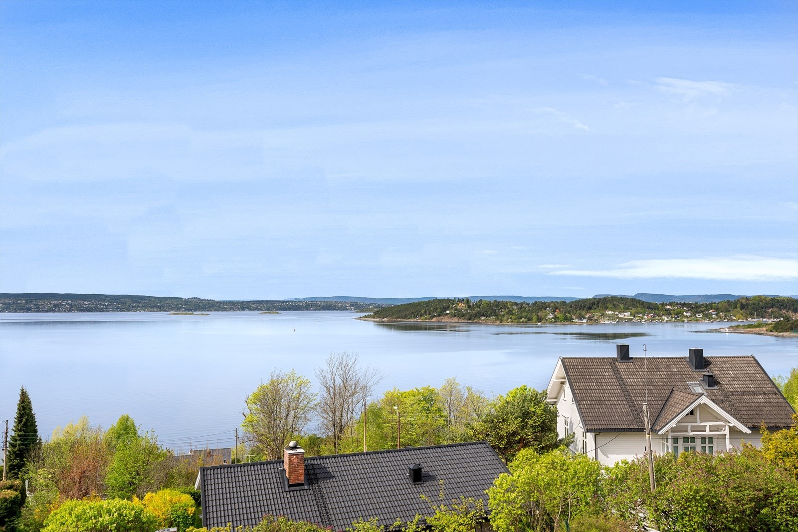 Vidstrakt og fantastisk utsikt fra eiendommen Galleribilde