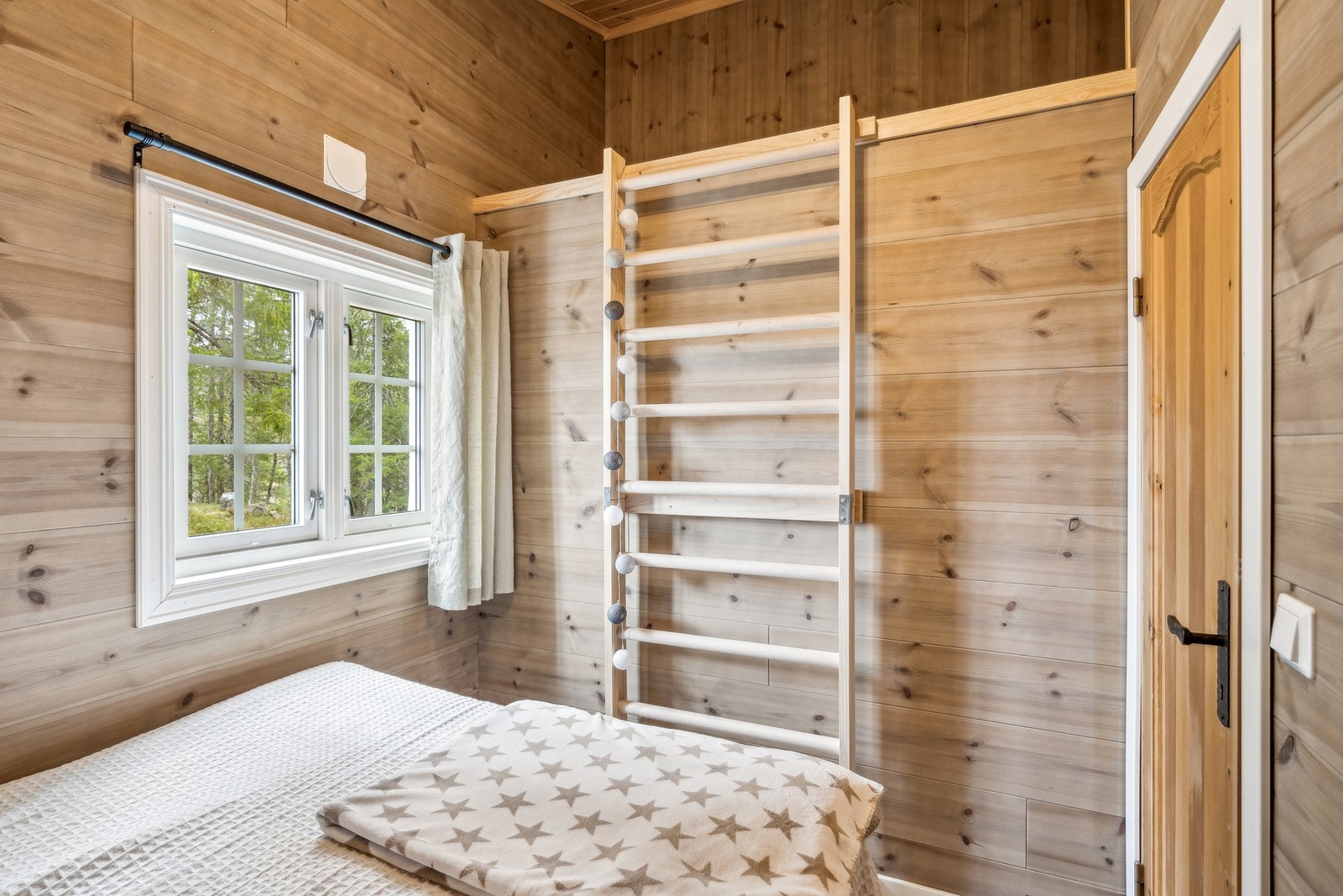 Her finner du blant annet en hems for praktisk oppbevaring. Galleribilde