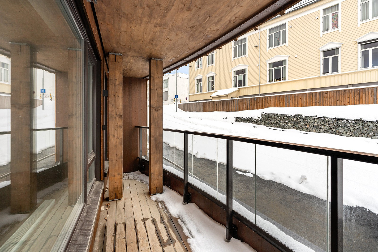 Veranda vendt mot nord.