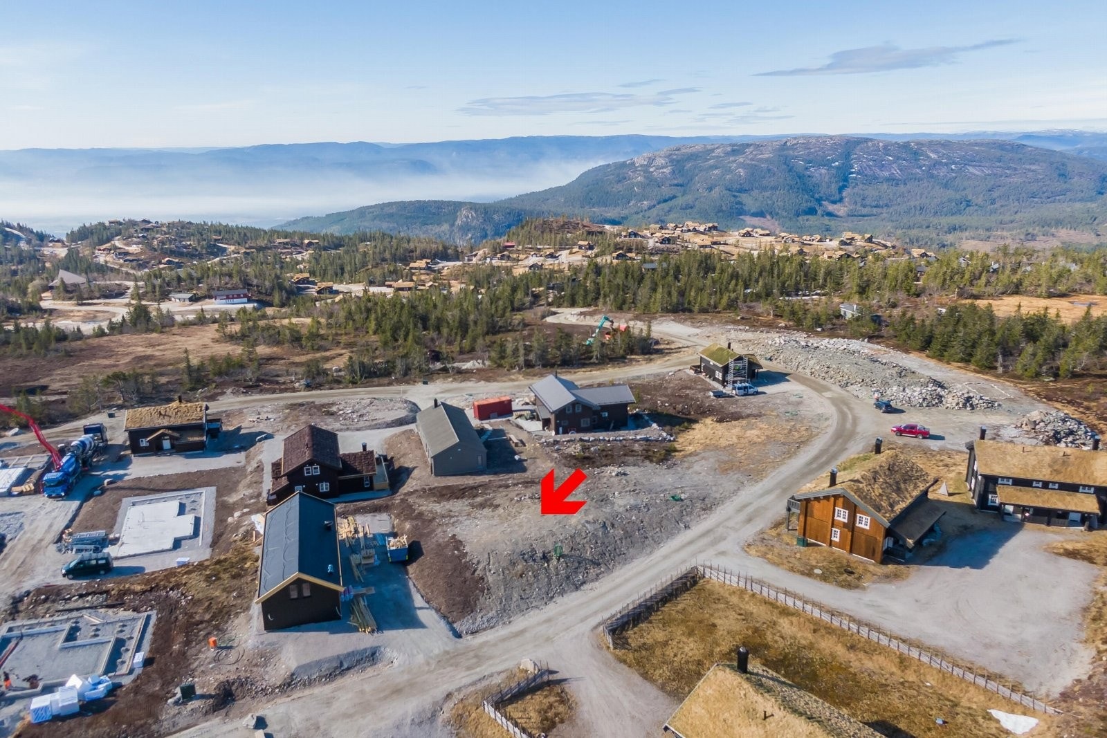 Flott og solrik hyttetomt på "toppen" av Lifjell! Galleribilde