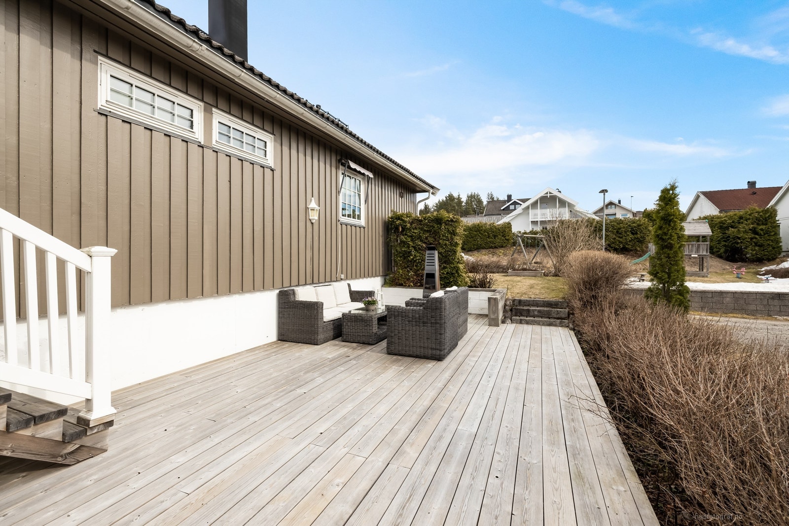 Sørvendt platting på ca. 38 kvm Galleribilde