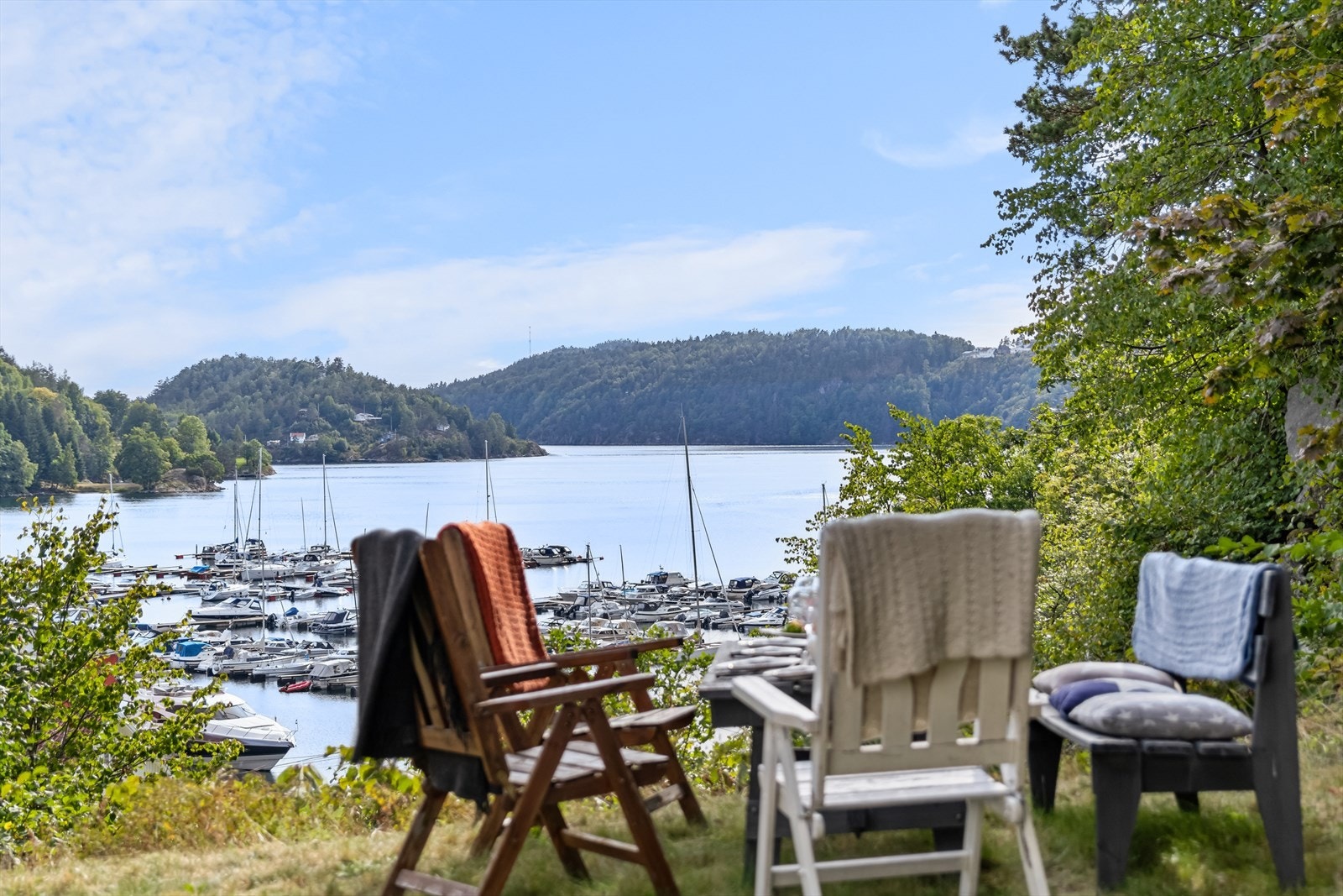 God mat og drikke i godt selskap med denne utsikten slår ikke feil Galleribilde