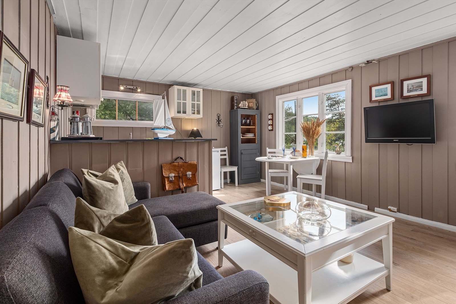 Lys og trivelig stue Galleribilde