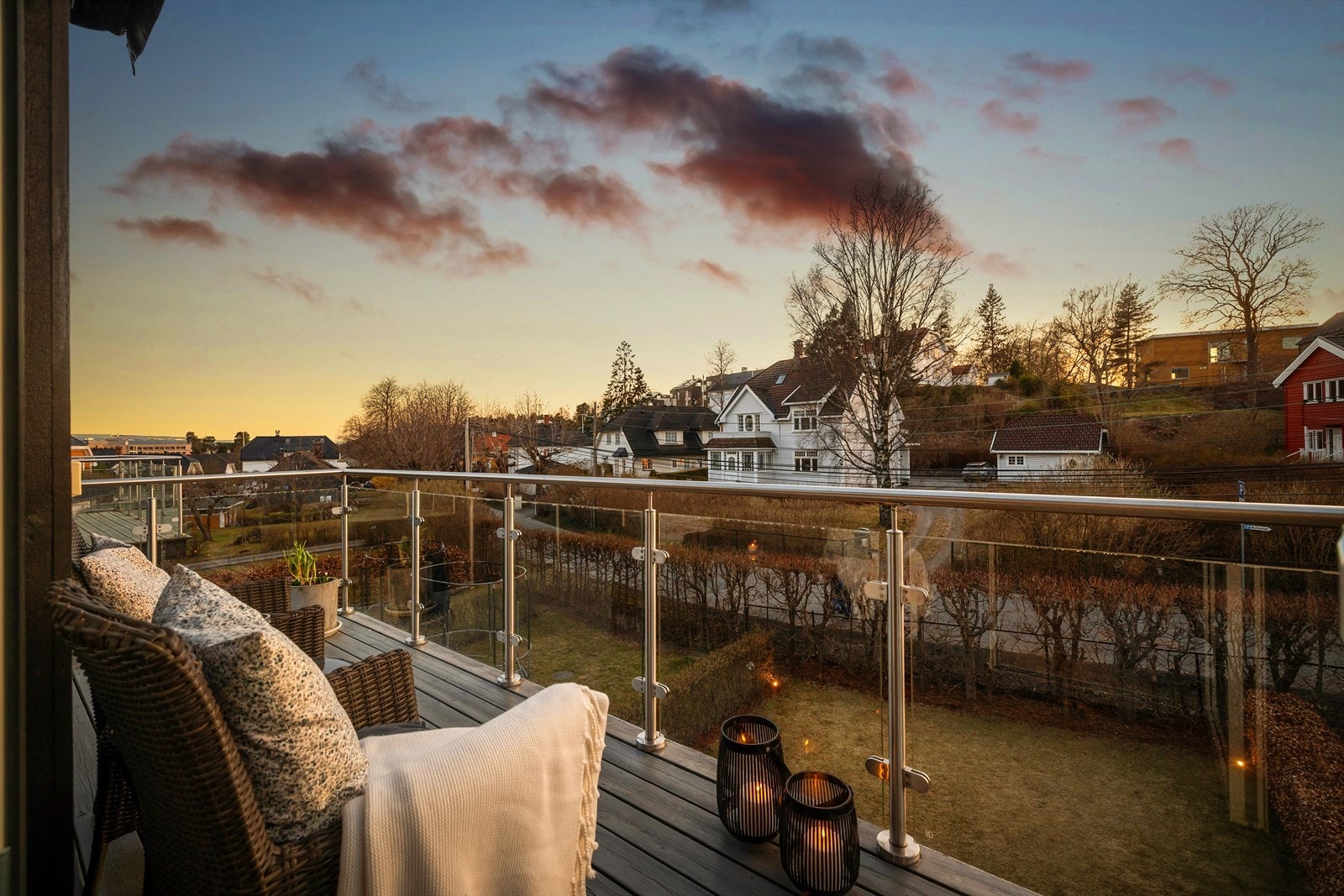En meget tiltalende og innholdsrik familiebolig med gode lys- og solforhold samt barnevennlig beliggenhet. Galleribilde