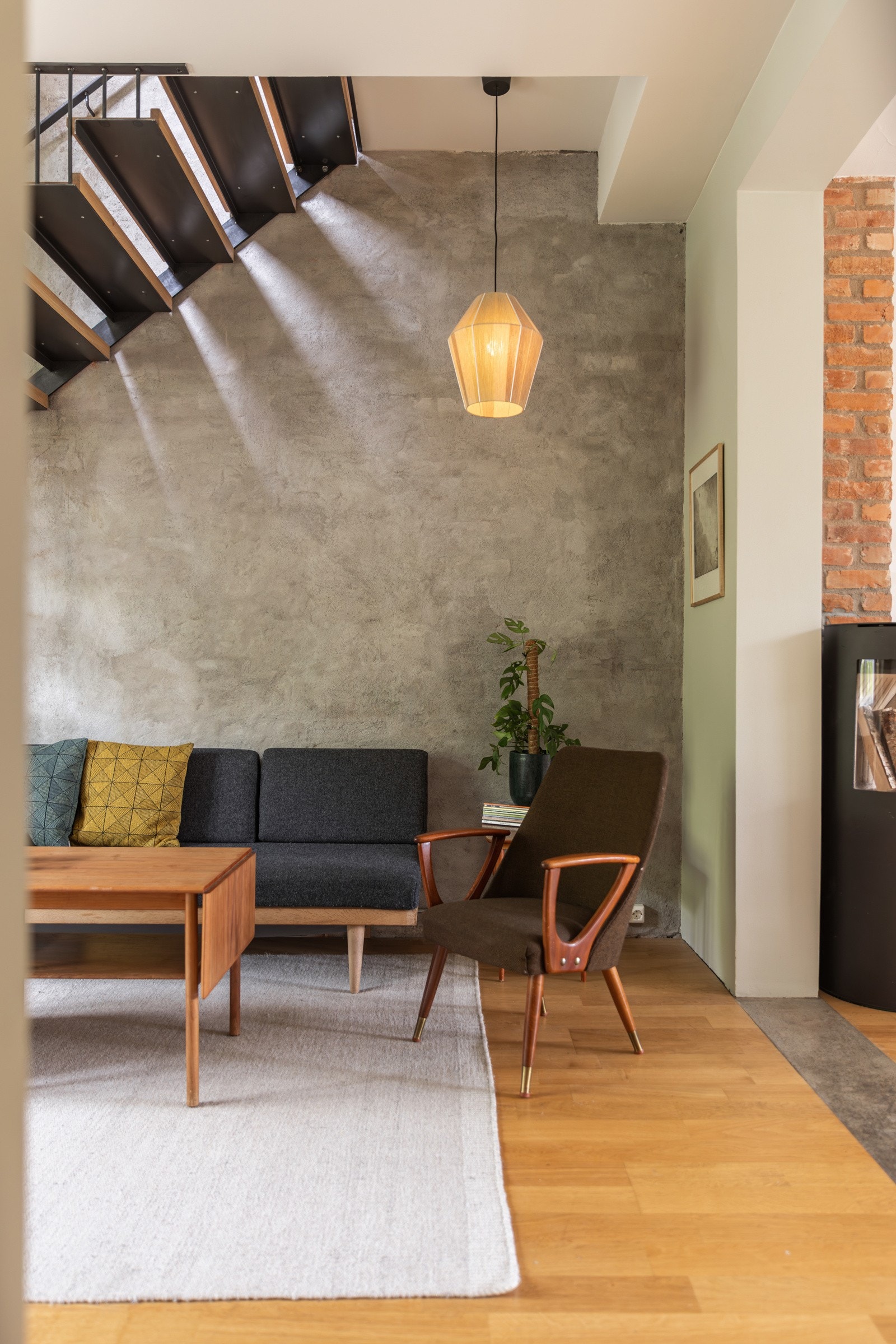 Nydelig pusset teglsteinsvegg i stuen. Galleribilde