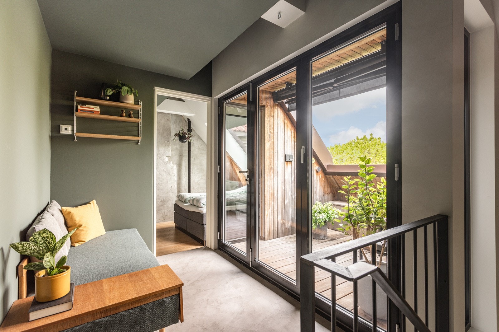 Her oppe har du en mellomgang som kan brukes som stue. Galleribilde