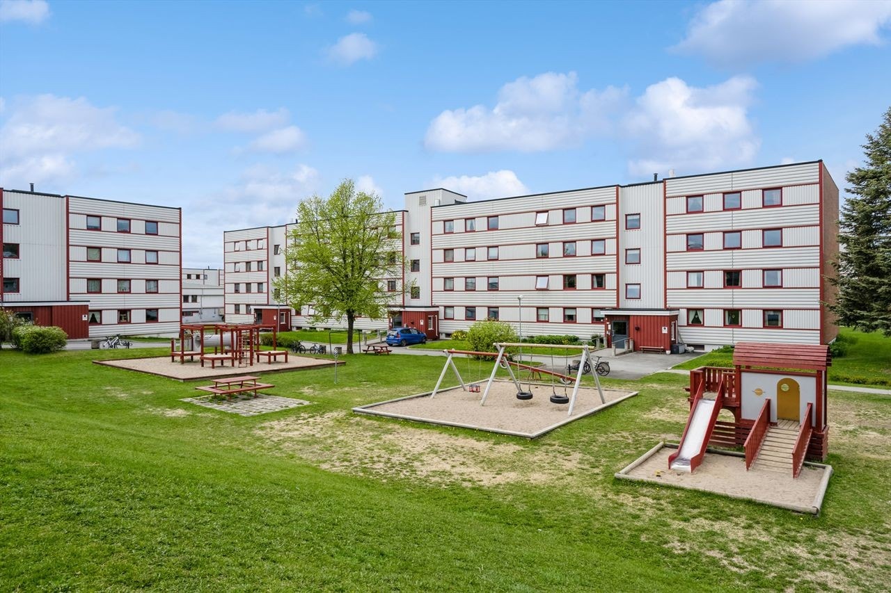 Felles lekeplass i borettslaget Galleribilde