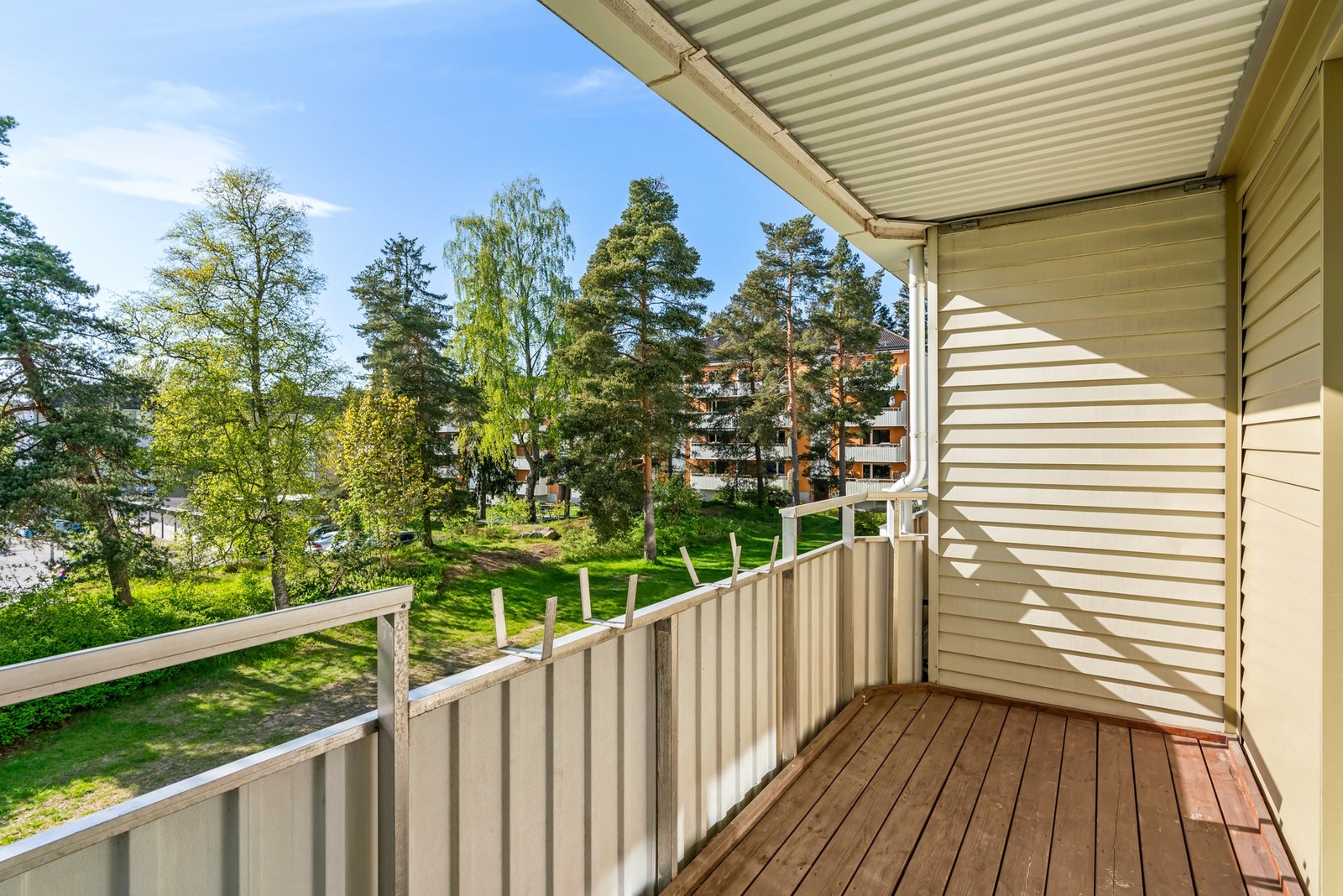 Velkommen til Oppsaltoppen 19A - Presentert av Jimmy Phan v/ PrivatMegleren Oppsal. Galleribilde