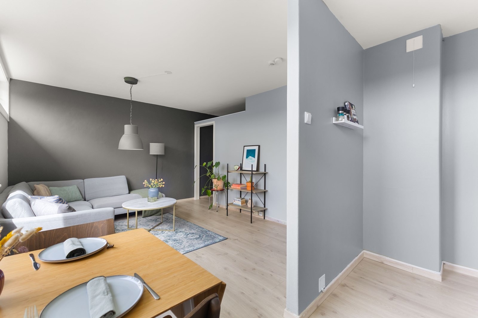 Leiligheten har en god og luftig planløsning Galleribilde