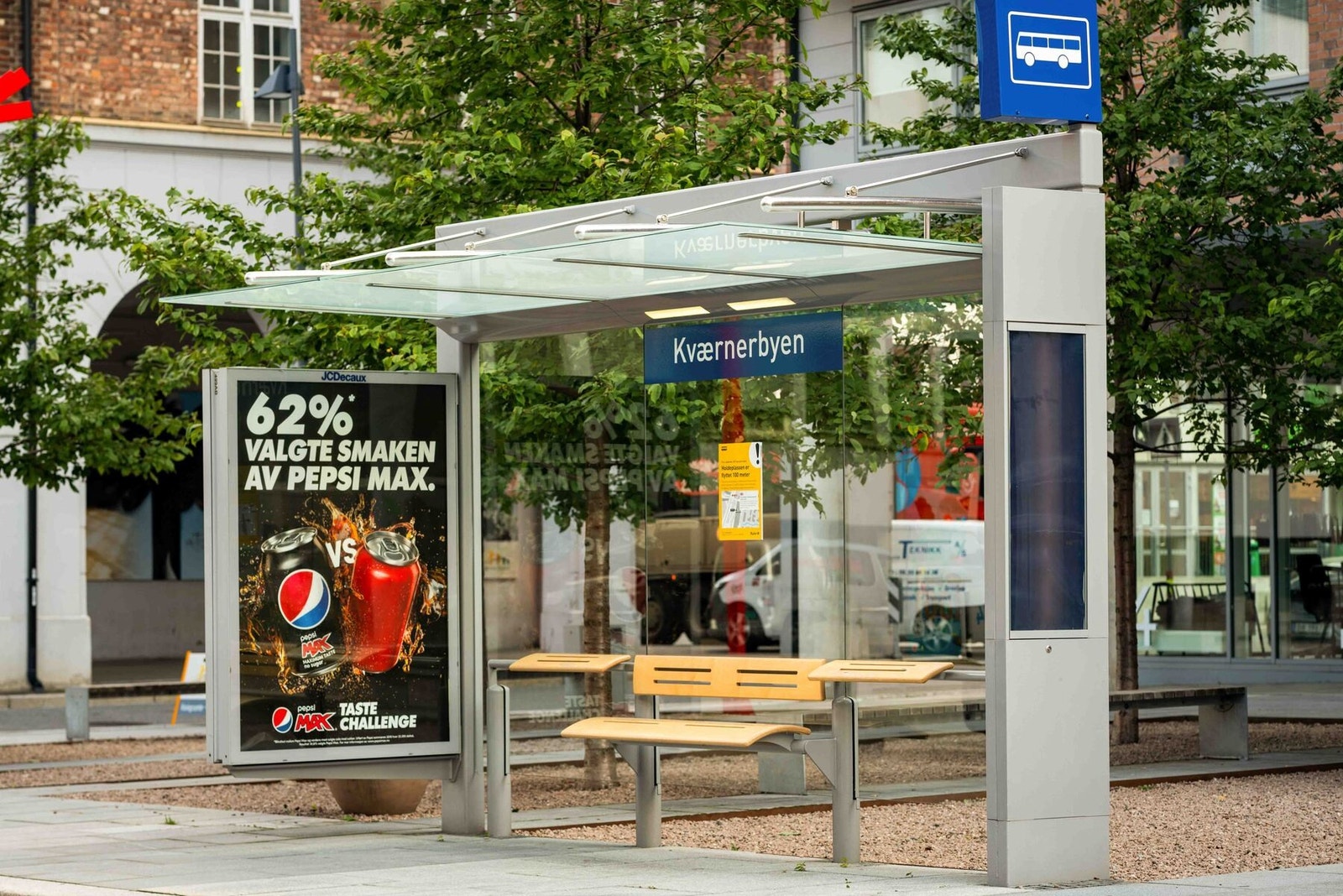 Busstopp "Kværnerbyen" ligger i umiddelbar nærhet. Galleribilde