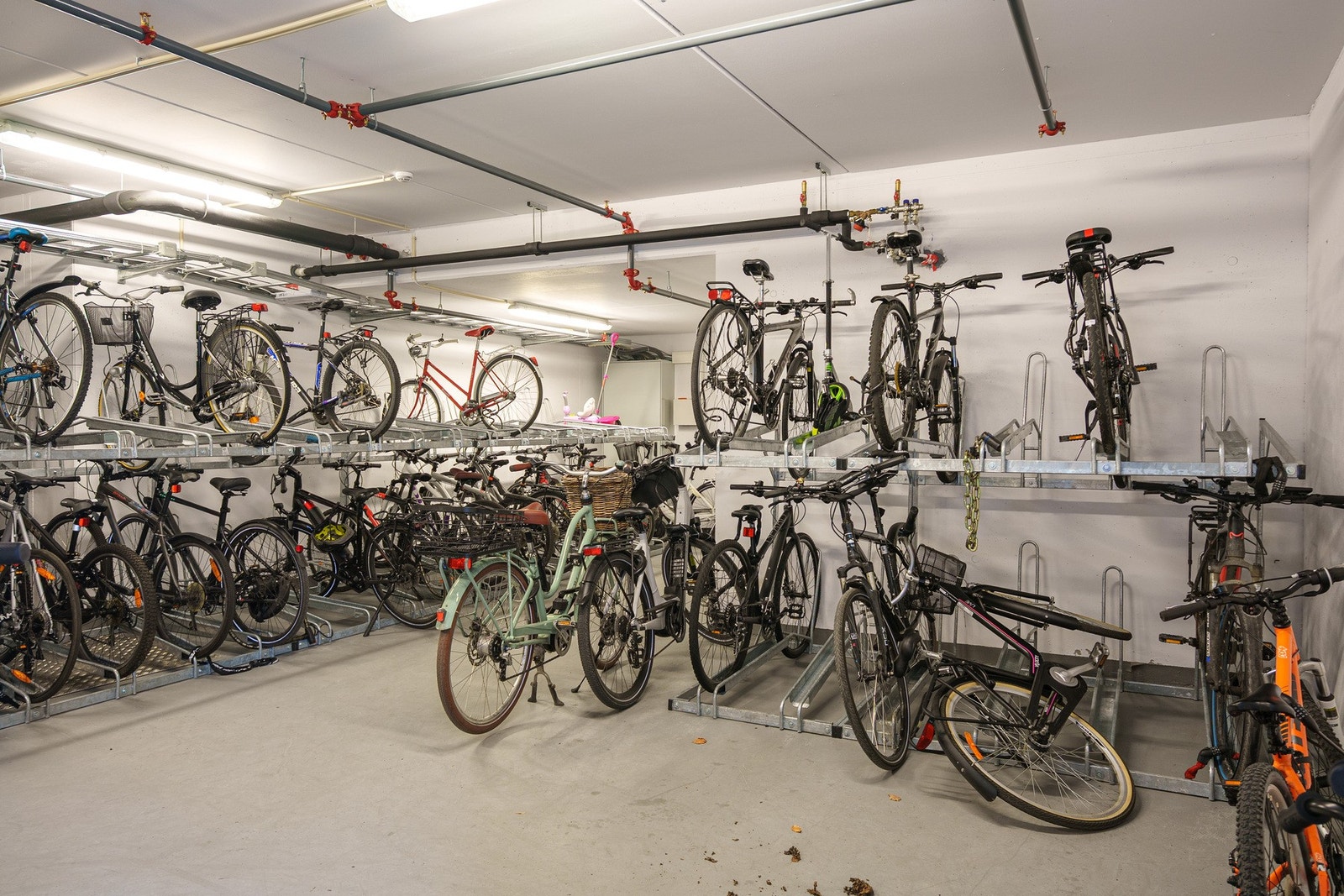 Borettslaget har felles sykkelbod. Galleribilde