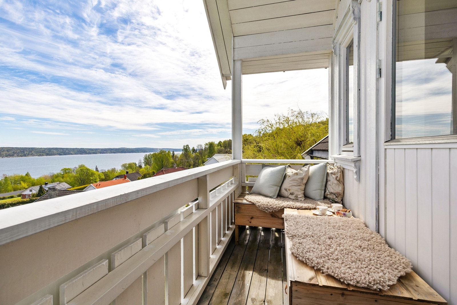 Med båt er det kort vei til Sætre, Drøbak og Son som alle har et godt utvalg av fasiliteter og servicetilbud. Galleribilde