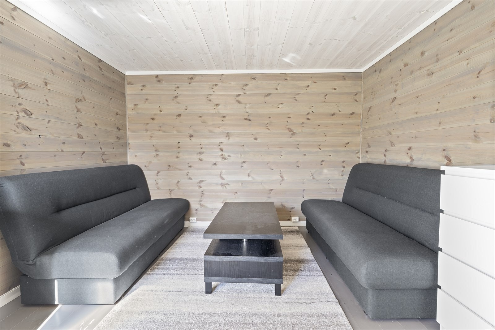 Annekset er ikke søkt kommunen, og følgelig ikke godkjent. Galleribilde