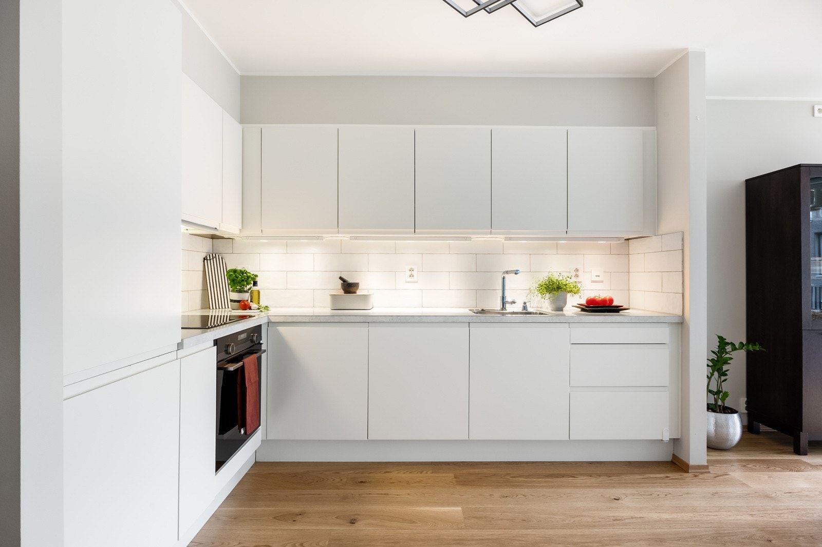 Leiligheten er utstyrt med et moderne og lekkert Sigdal kjøkken. Galleribilde
