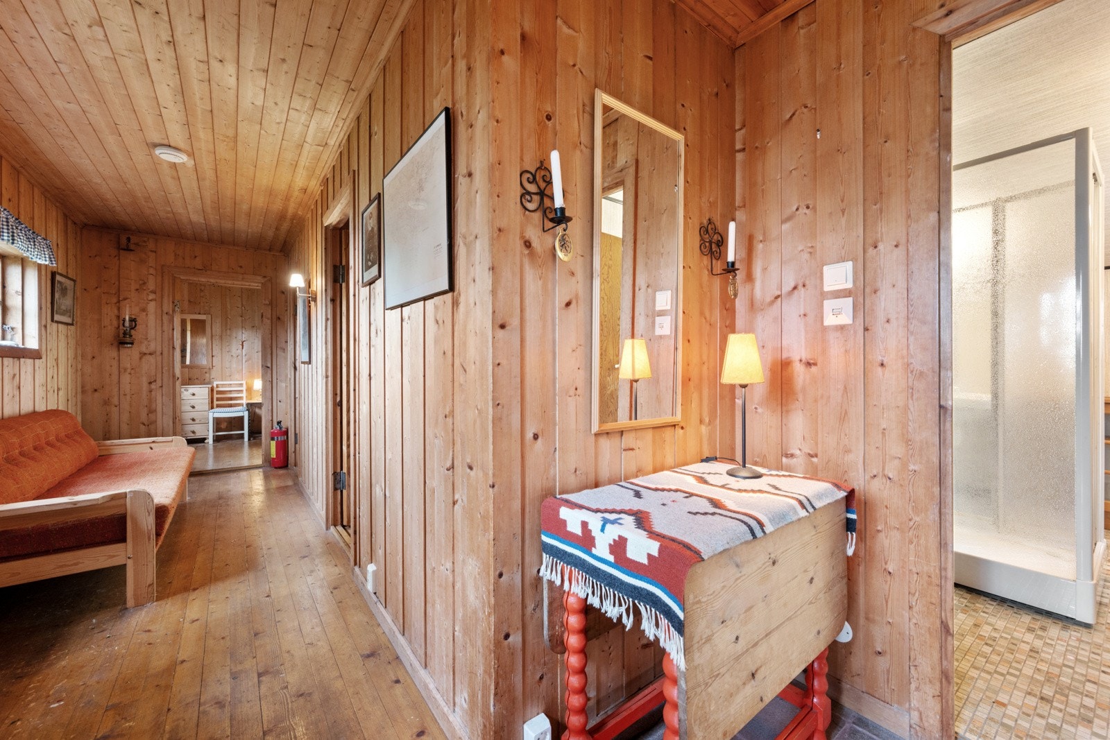 Innover her ligger alle tre soverommene. Galleribilde