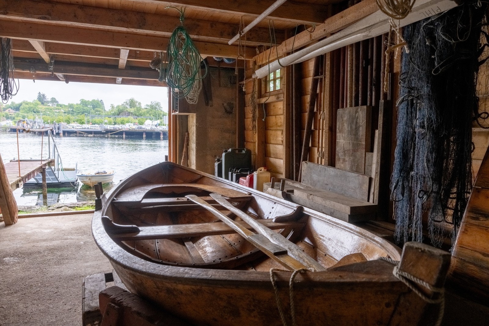 Strandebarmer (trebåt) medfølger ikke. Galleribilde
