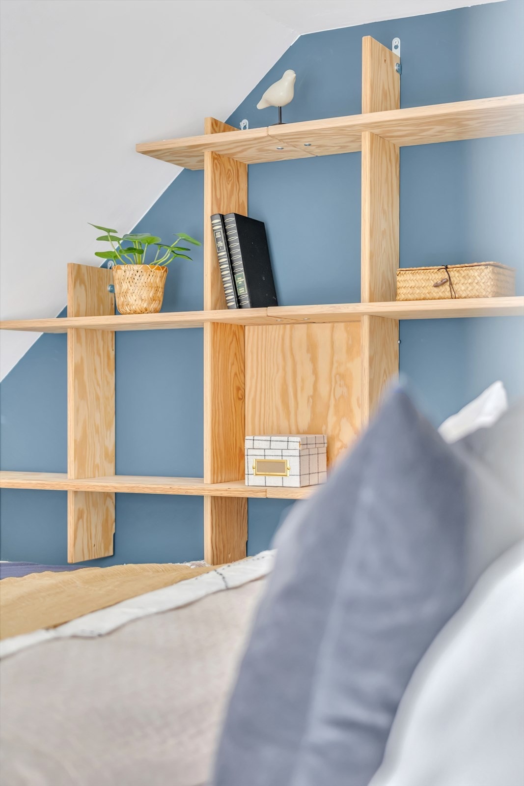 Plassbygget hylle. Galleribilde