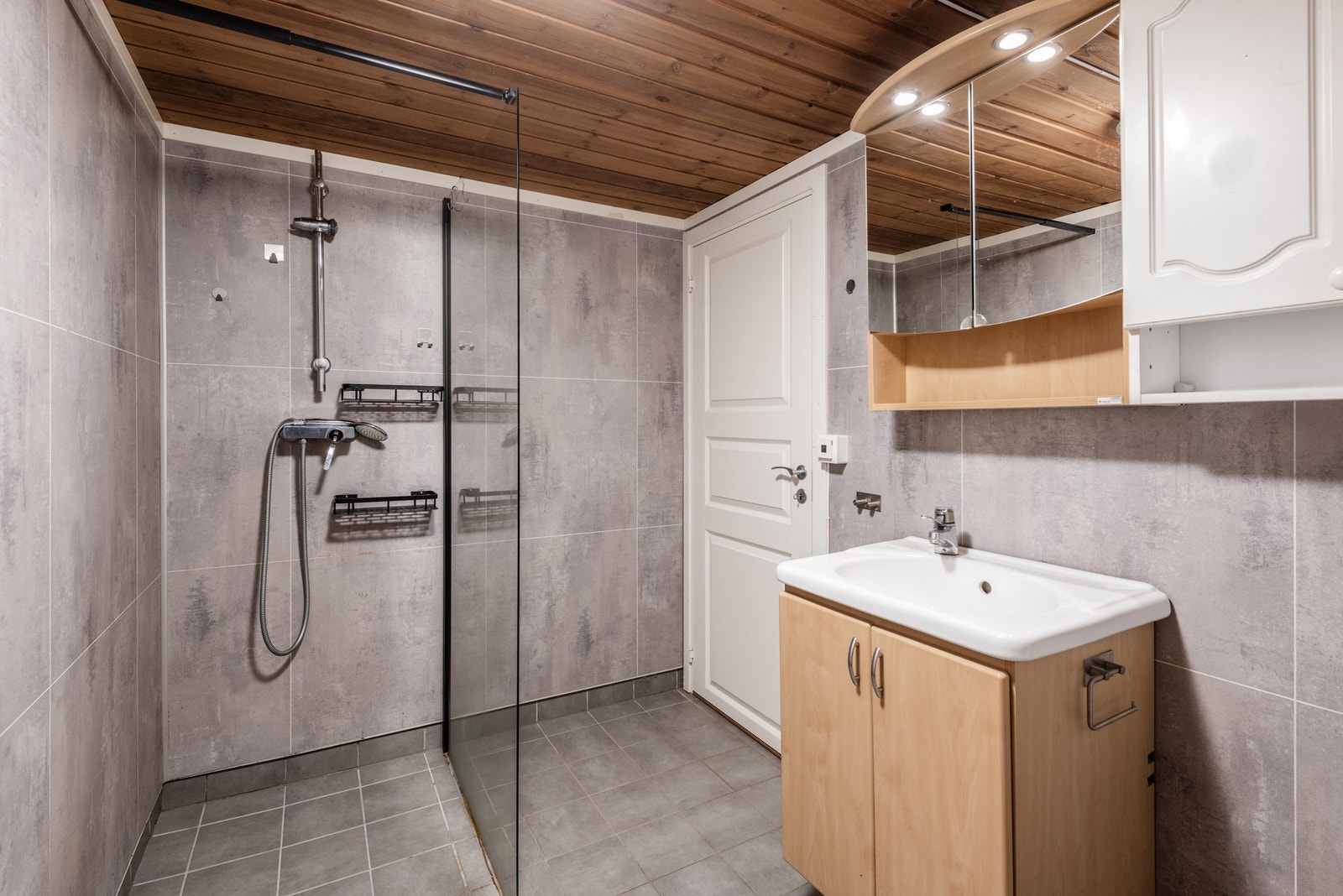 Romslig bad. Galleribilde