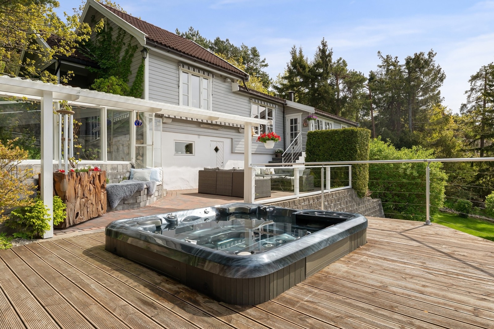 Terrasse med jacuzzi Galleribilde