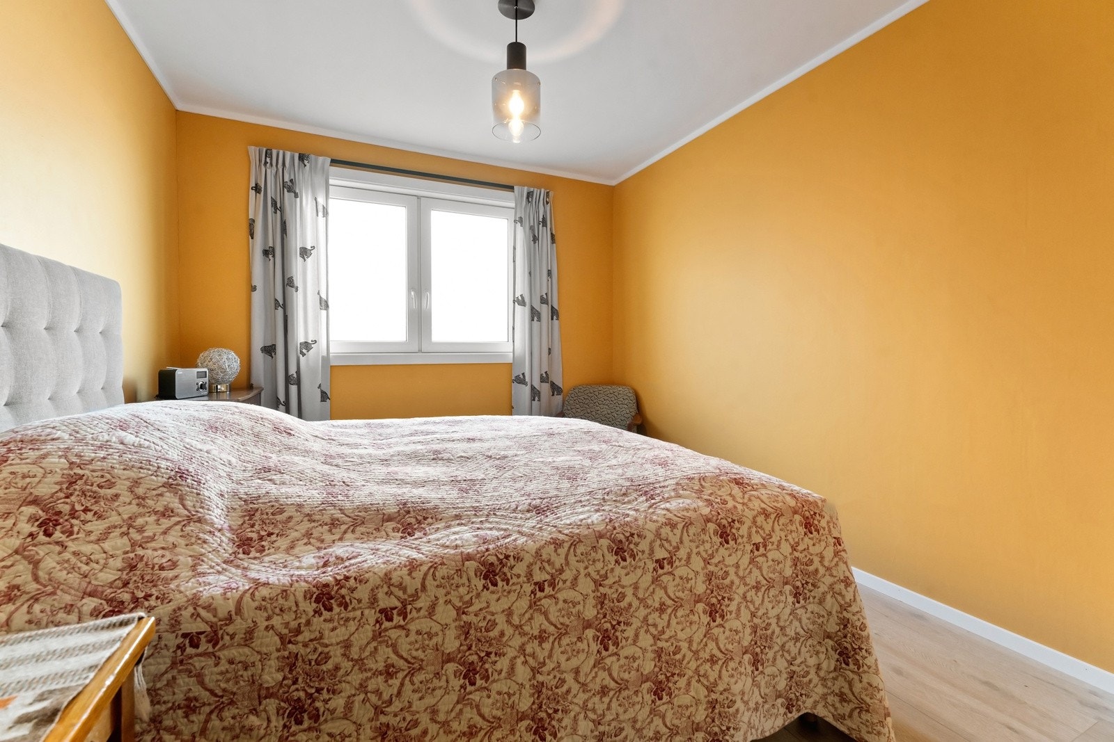 God vindusflate som sikrer lysinnslipp, samt luftemuligheter. Galleribilde