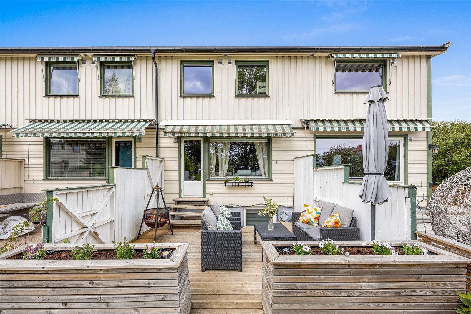 Pent uteområde Galleribilde
