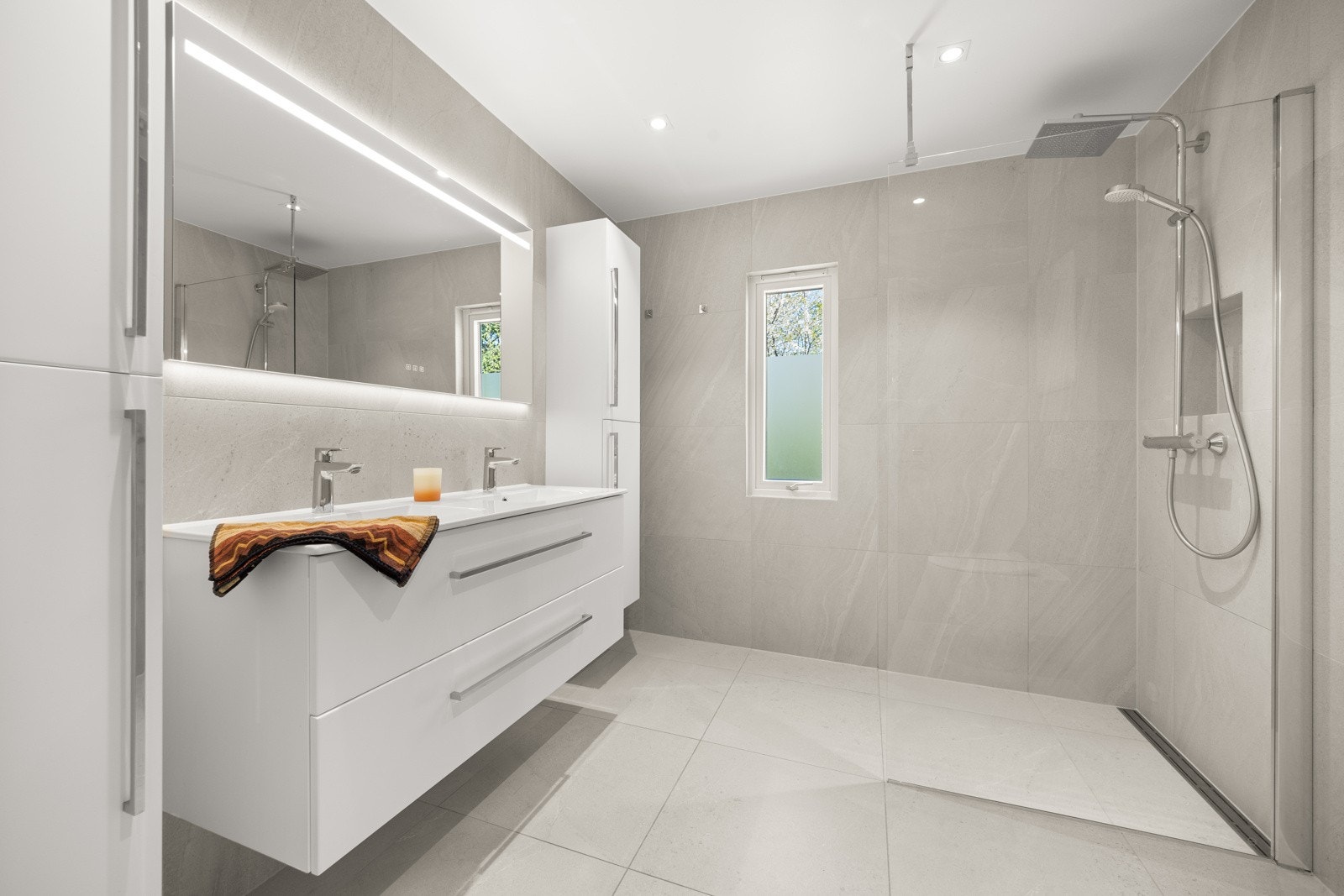 Pent og lekkert baderom fra 2021. Galleribilde