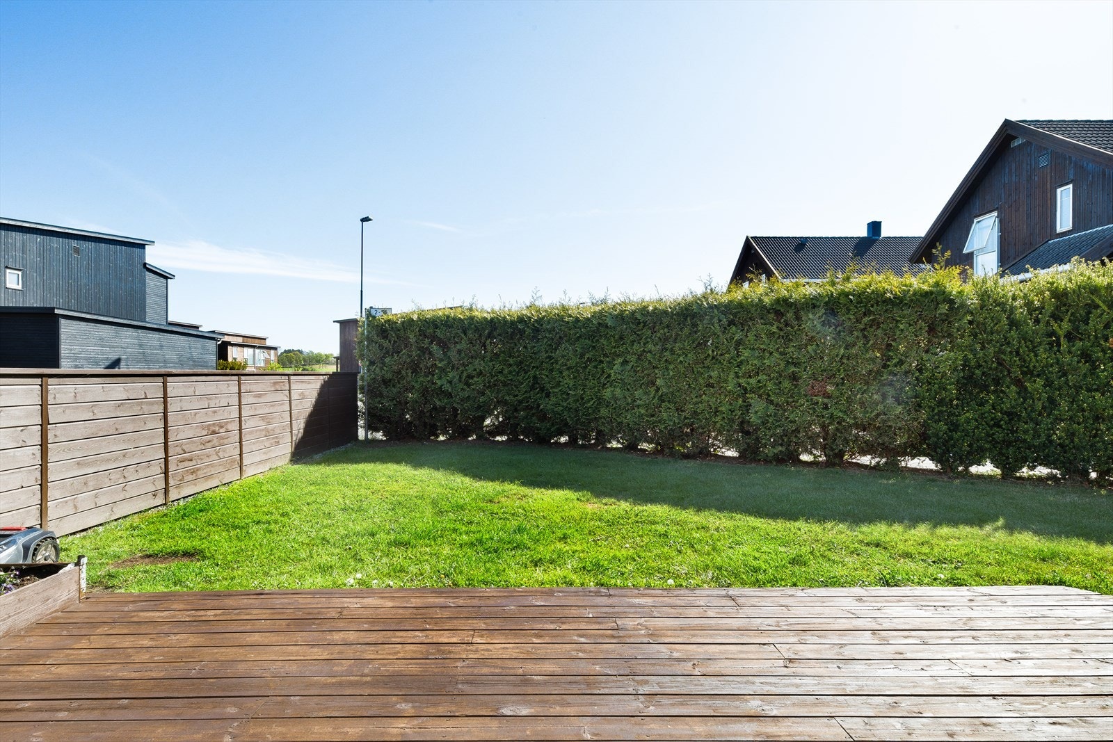 Herlig terrasse mot sør og vest Galleribilde